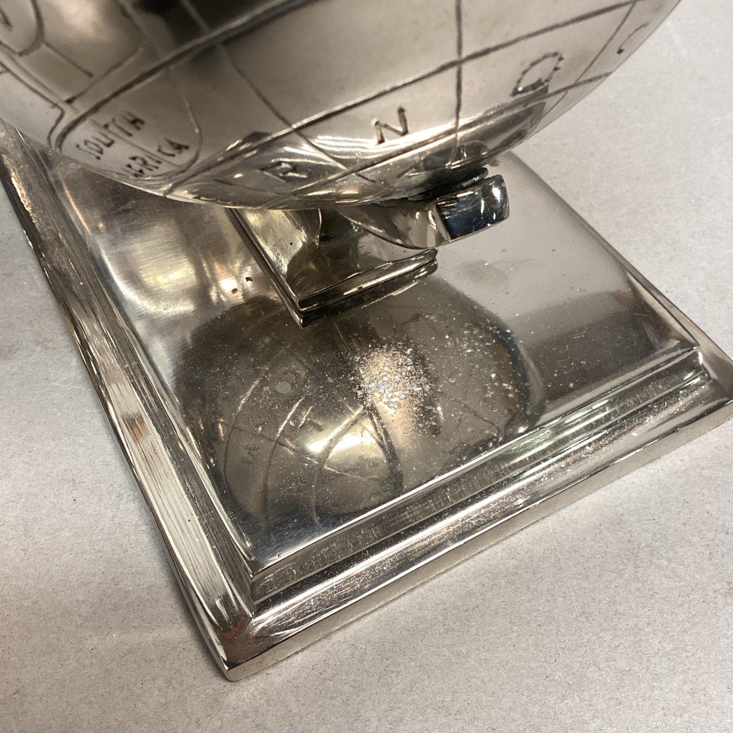 Aluminum Globe Bookends - Nickel Plated - Globes Spin