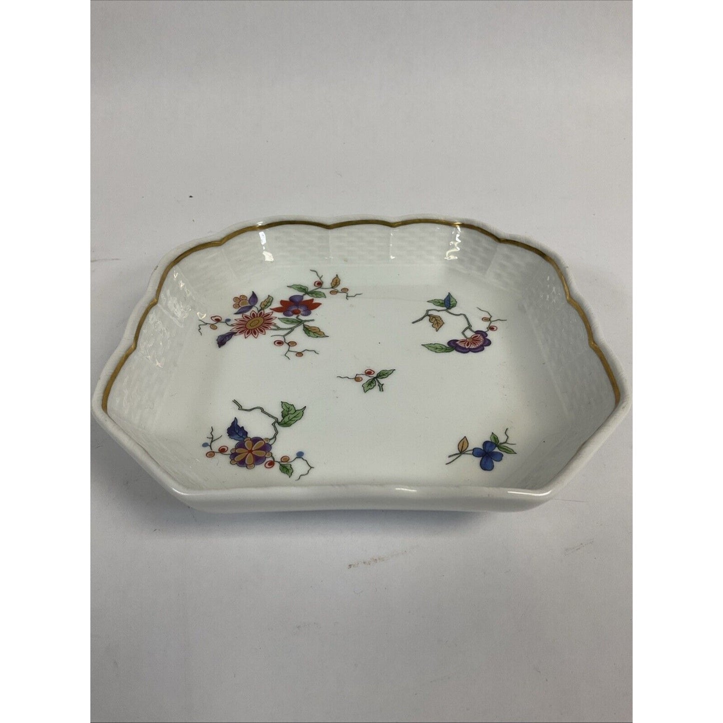 RICHARD GINORI Oriente 6 1/2" Porcelain Square Dish With Gold Band Made in Italy