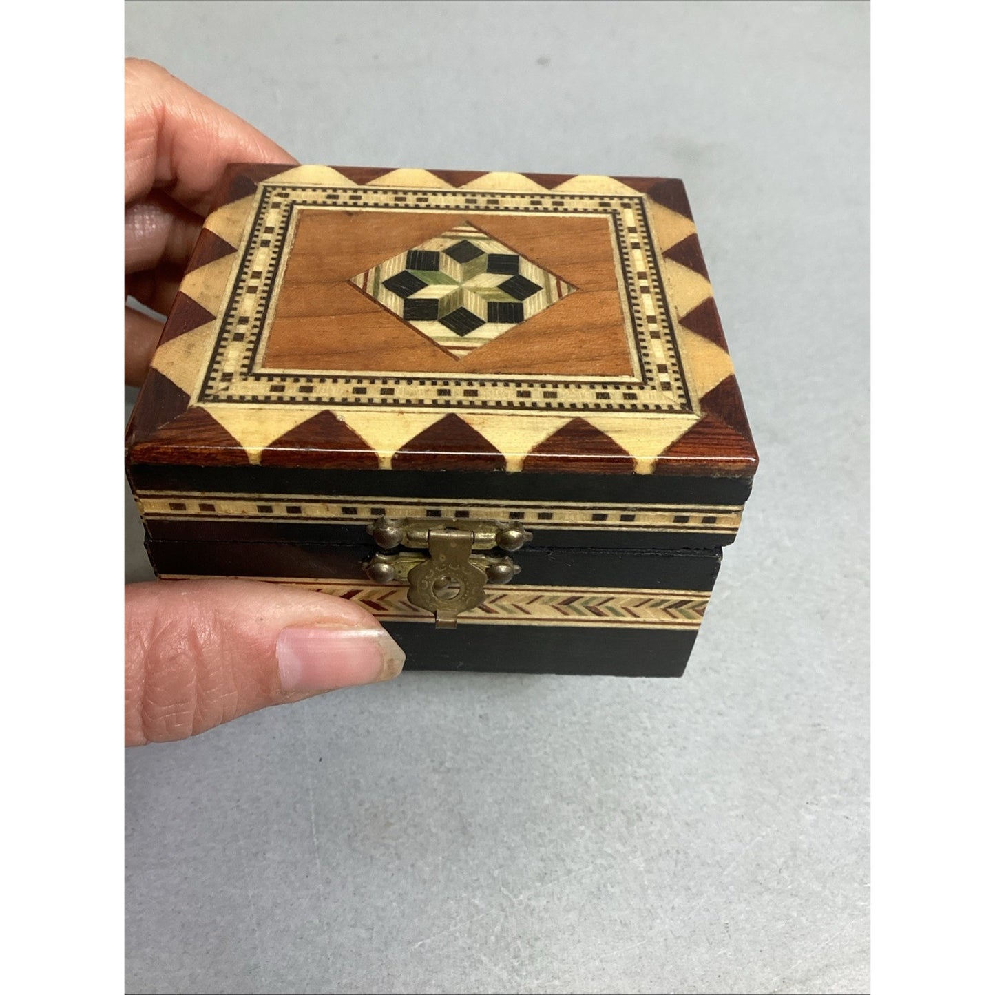 Vintage Lacquered Wood Box Trinket Mosaic Jewelry Stash 2 7/8x2.5x1.75”