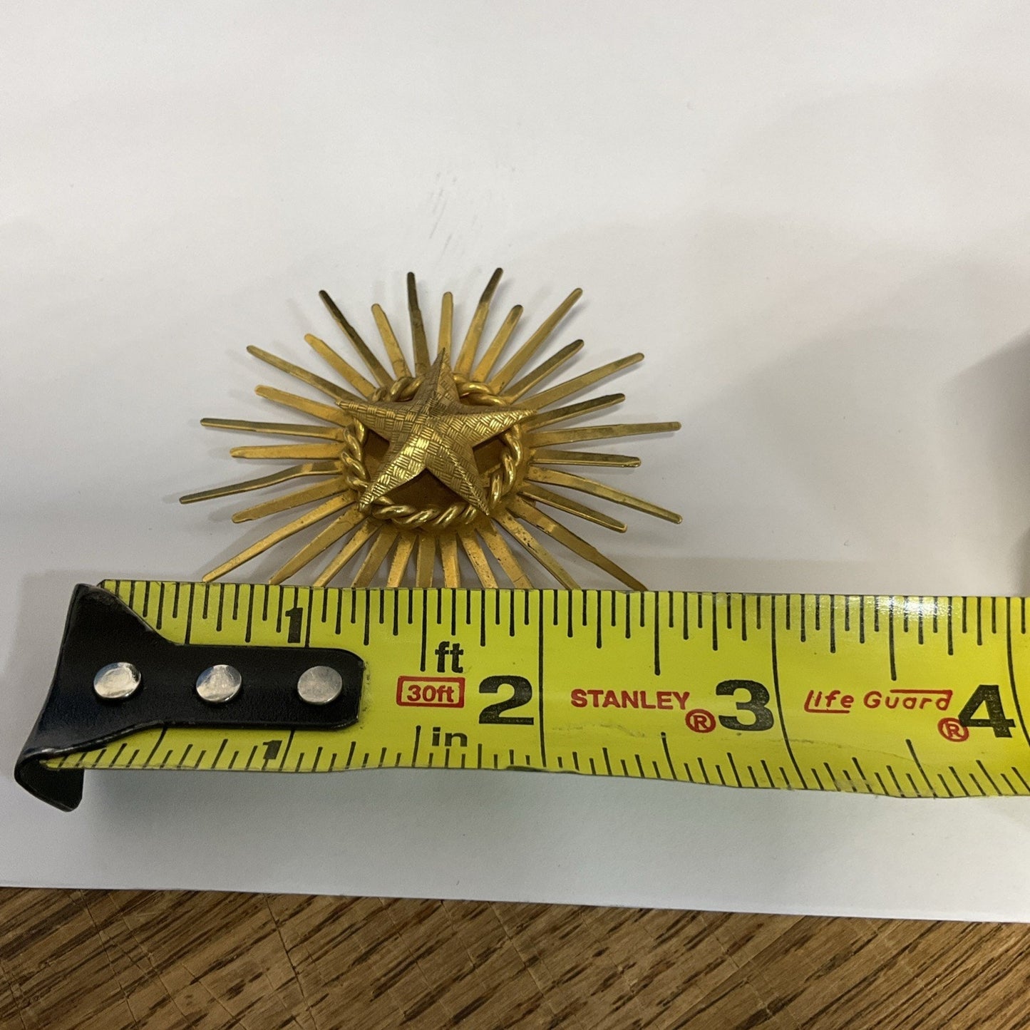 Vintage Starburst Brooch Gold Tone