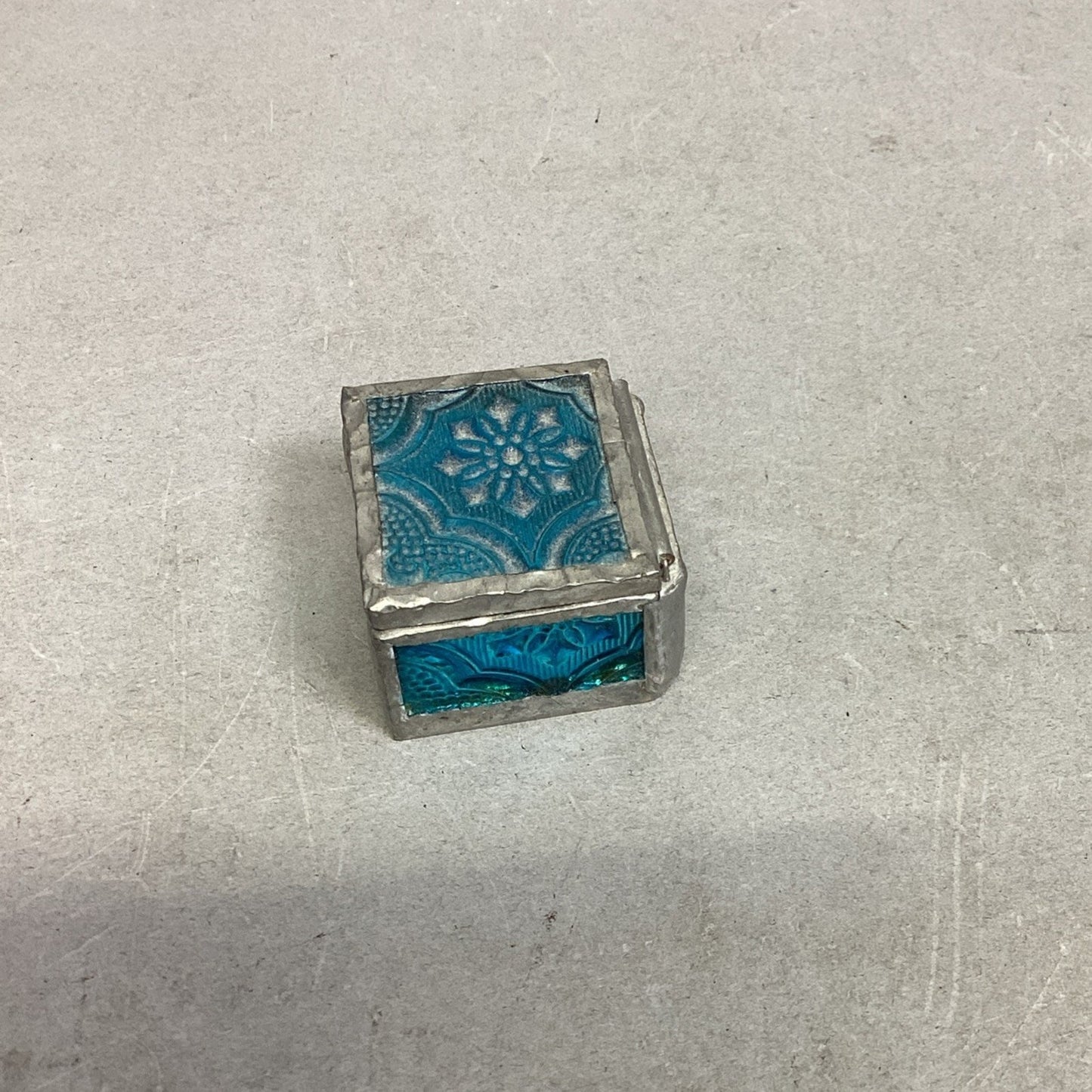 Vintage Handmade Blue Floral Stained Glass Trinket Box - 1.25”D - Indonesia
