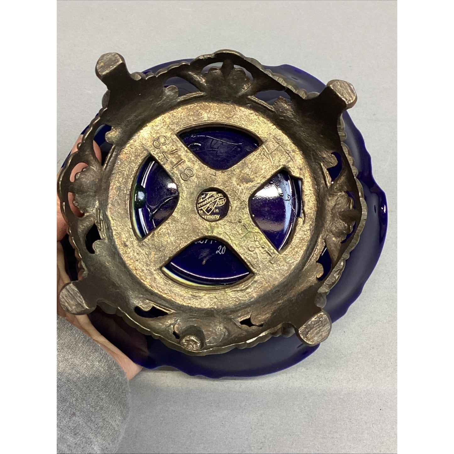 VINTAGE JLMENAU GRAF VON HENNEBERG ECHT COBALT PORCELAIN DISH ON BRASS PEDESTAL