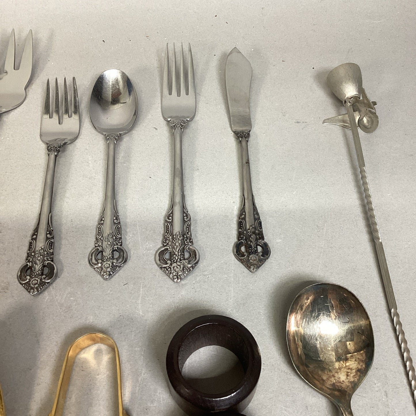 Stanley Robert’s Sir Mark Cutlery W/ White Orchid & Others Cutlery - Lot Of 20