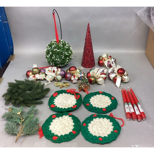 Lot Of 20 Christmas Decorations - New/ Vintage/Pre-Owned