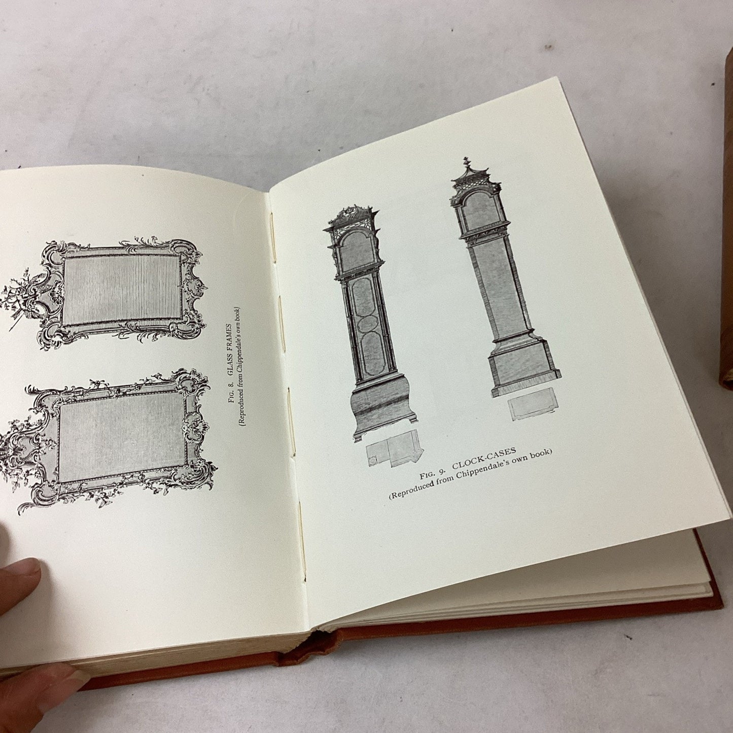 Set Of 3 - Little Book About Old Furniture - Illustrated