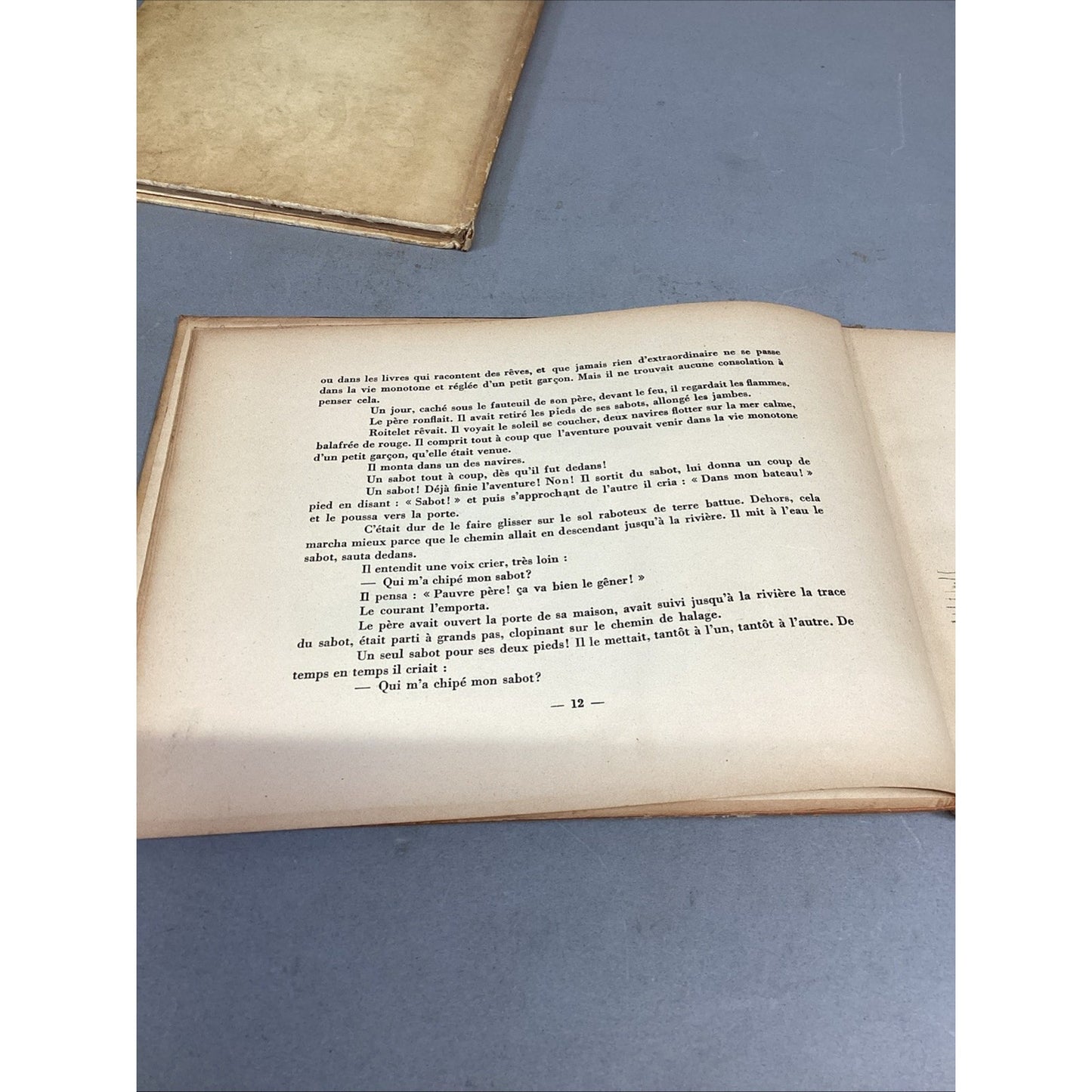 3 Vintage Children’s Books - Eloise, Historie De Roitelet & Mouse At Sea