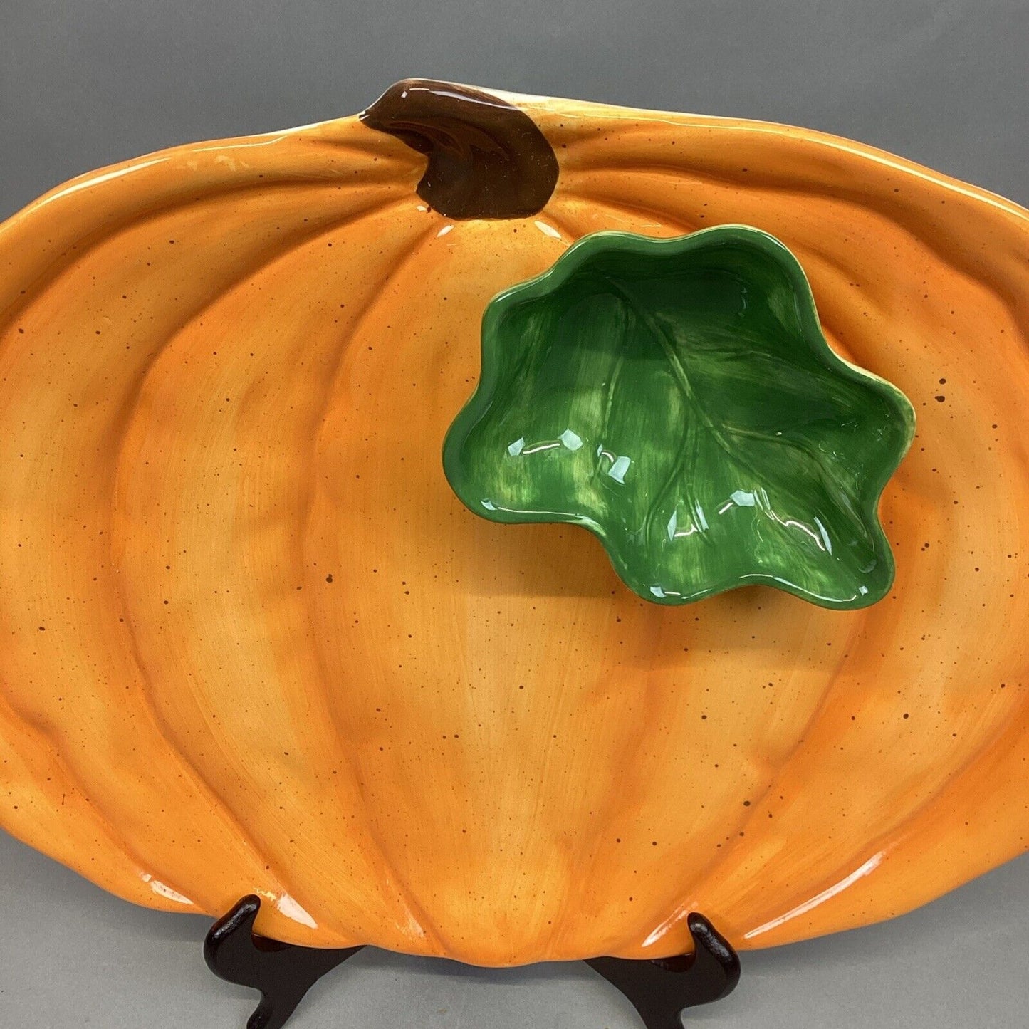Dept 56 Harvest 15" x 11" Pumpkin Chips N Dip Platter
