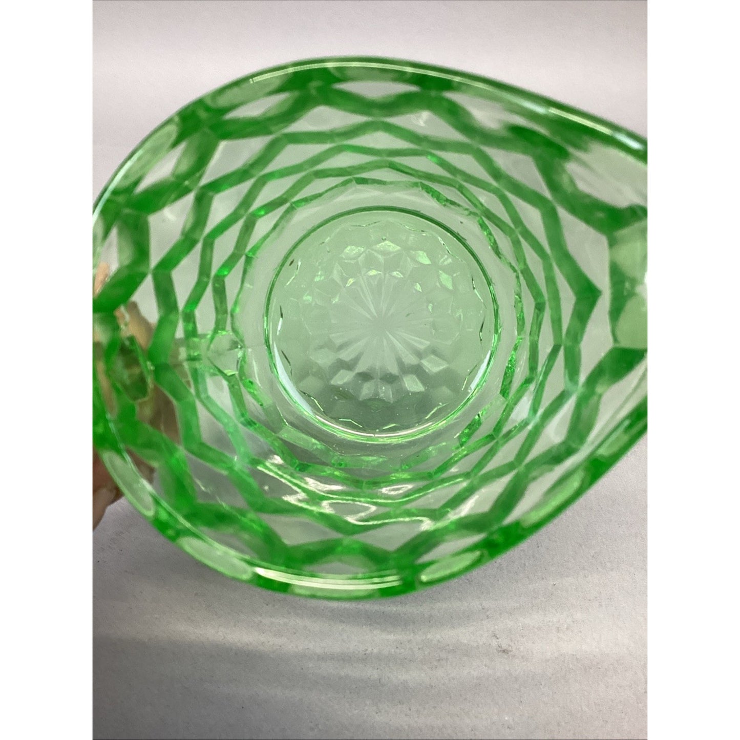 VINTAGE Green URANIUM Depression Glass Jeanette Cubist Creamer
