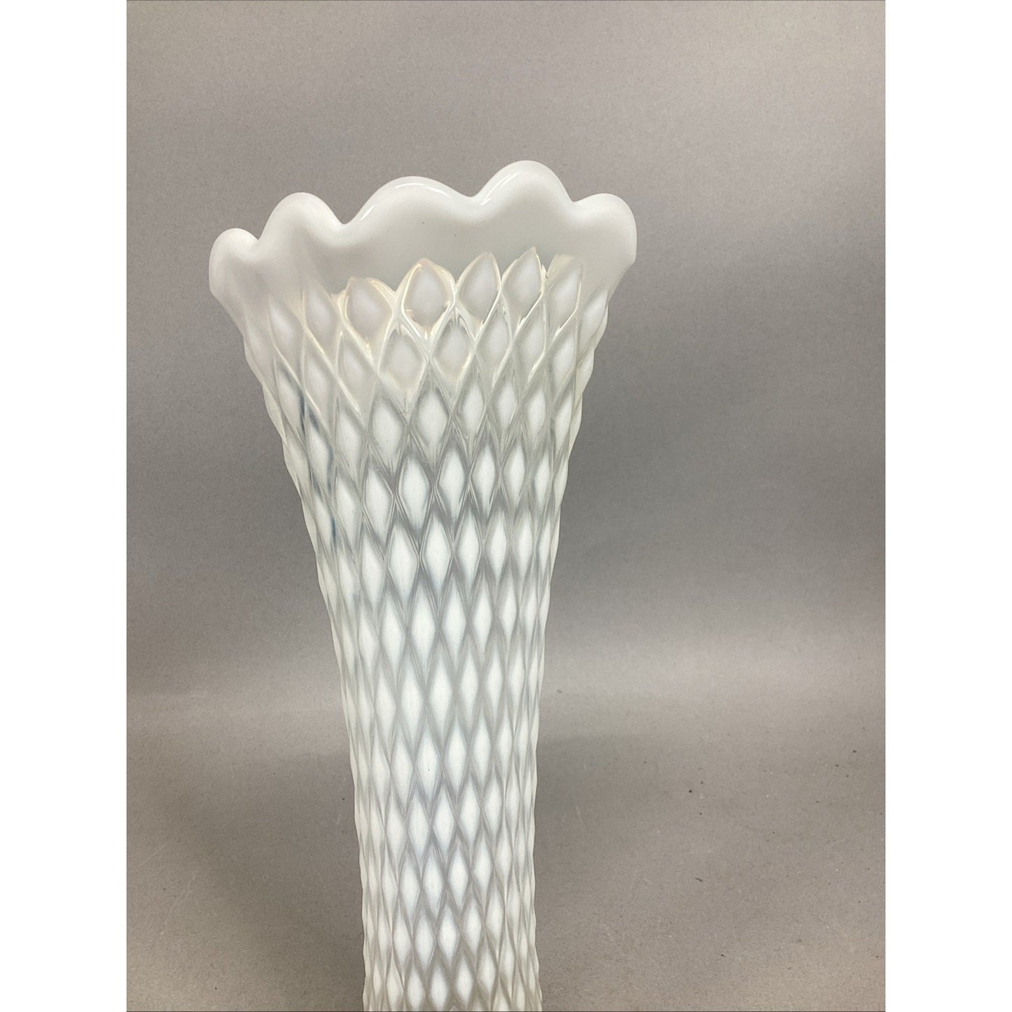 VTG Northwood Glass Diamond Point EAPG Ruffled Vase - Opalescent White - 11” H