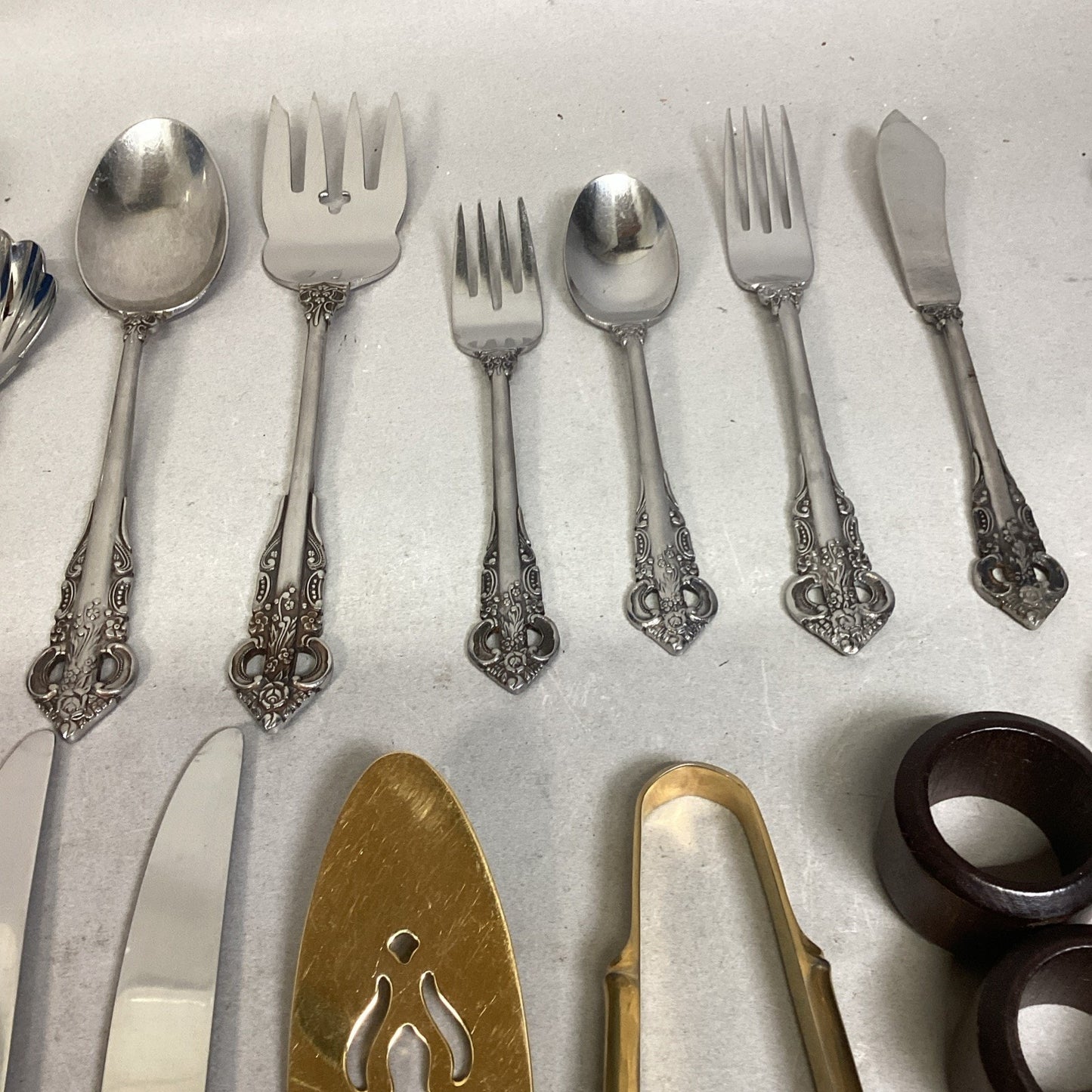 Stanley Robert’s Sir Mark Cutlery W/ White Orchid & Others Cutlery - Lot Of 20