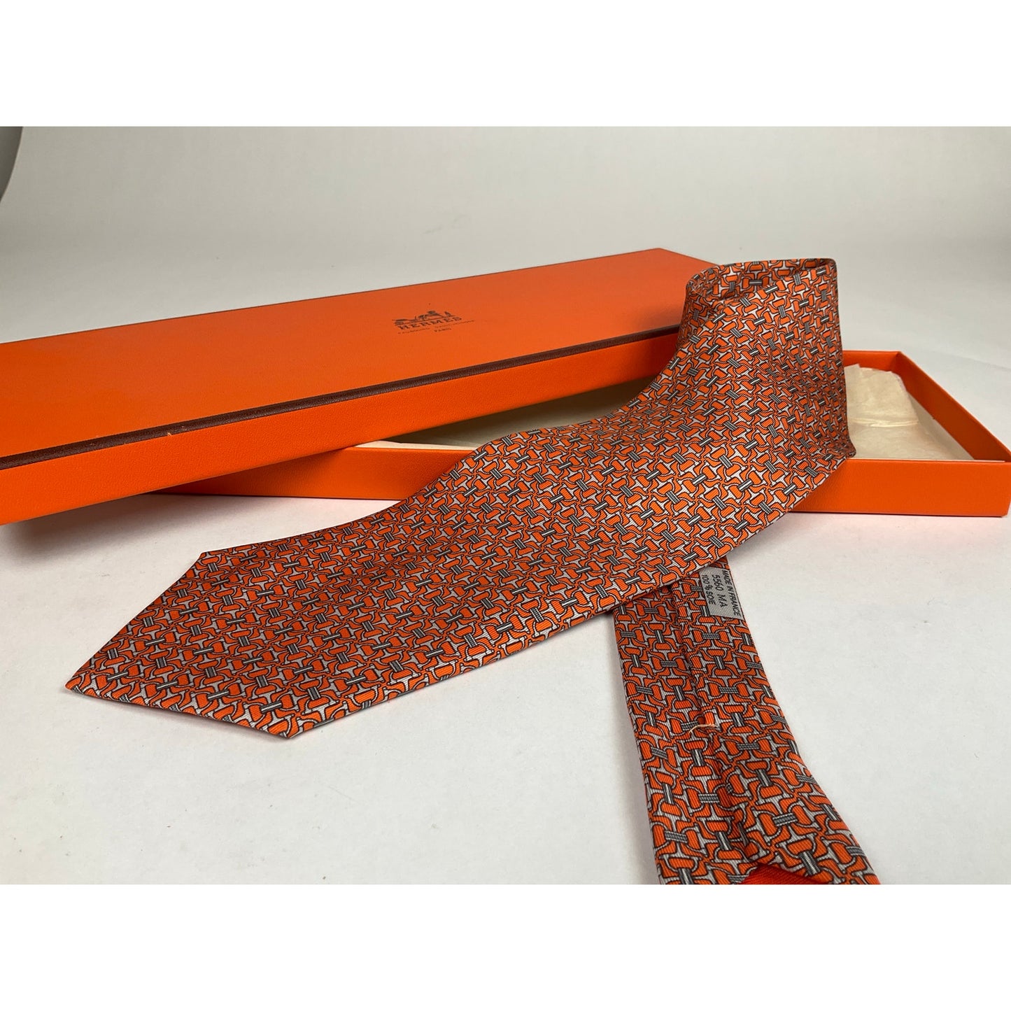 Men’s Hermès D-Ring Bit Tie REF: 5560 MA | No Box