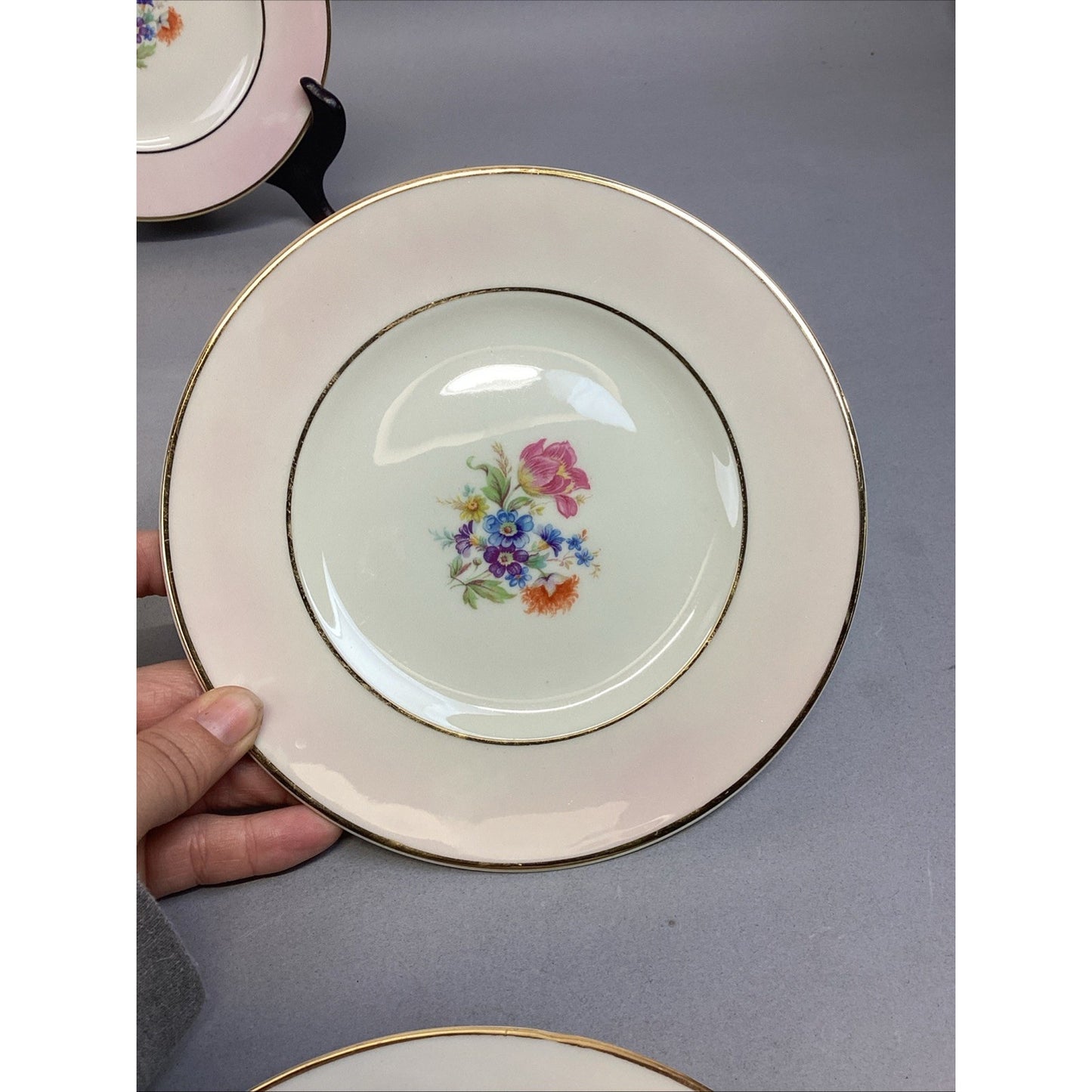 6 Vintage Aberdeen Floral 7” Salad Bread Dessert Plates with Gold Trim