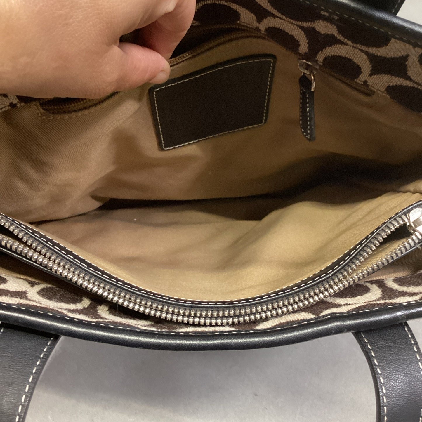 Coach Signature Shoulder Hand Bag #E0J-8131
