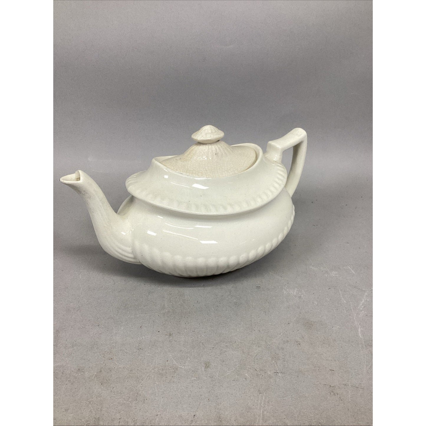 Vintage White Ceramic Teapot With Lid - 9.75x5.5x5.75”