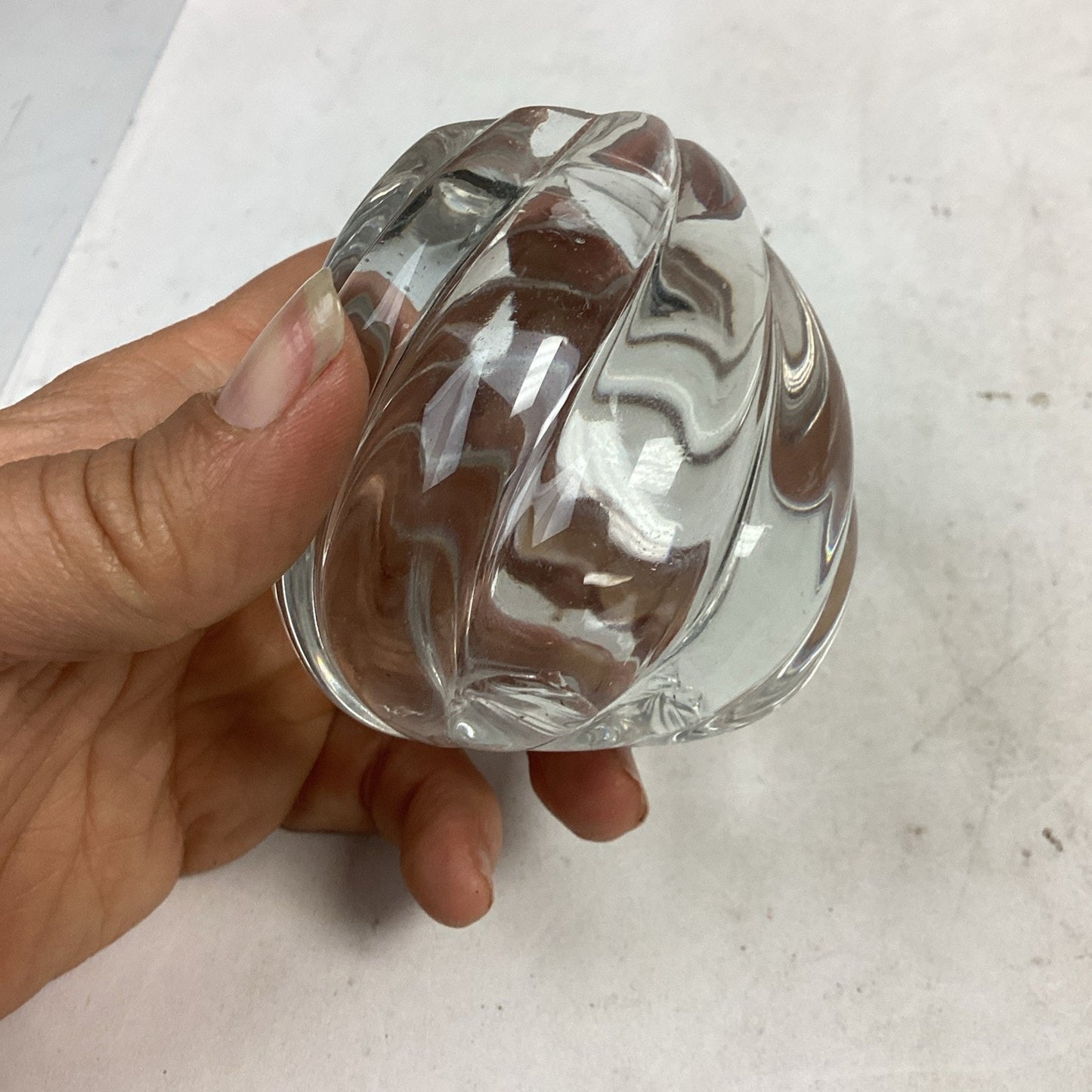 Vintage Hand Blown Swirl Glass Vase - 2.75”Hx1”D