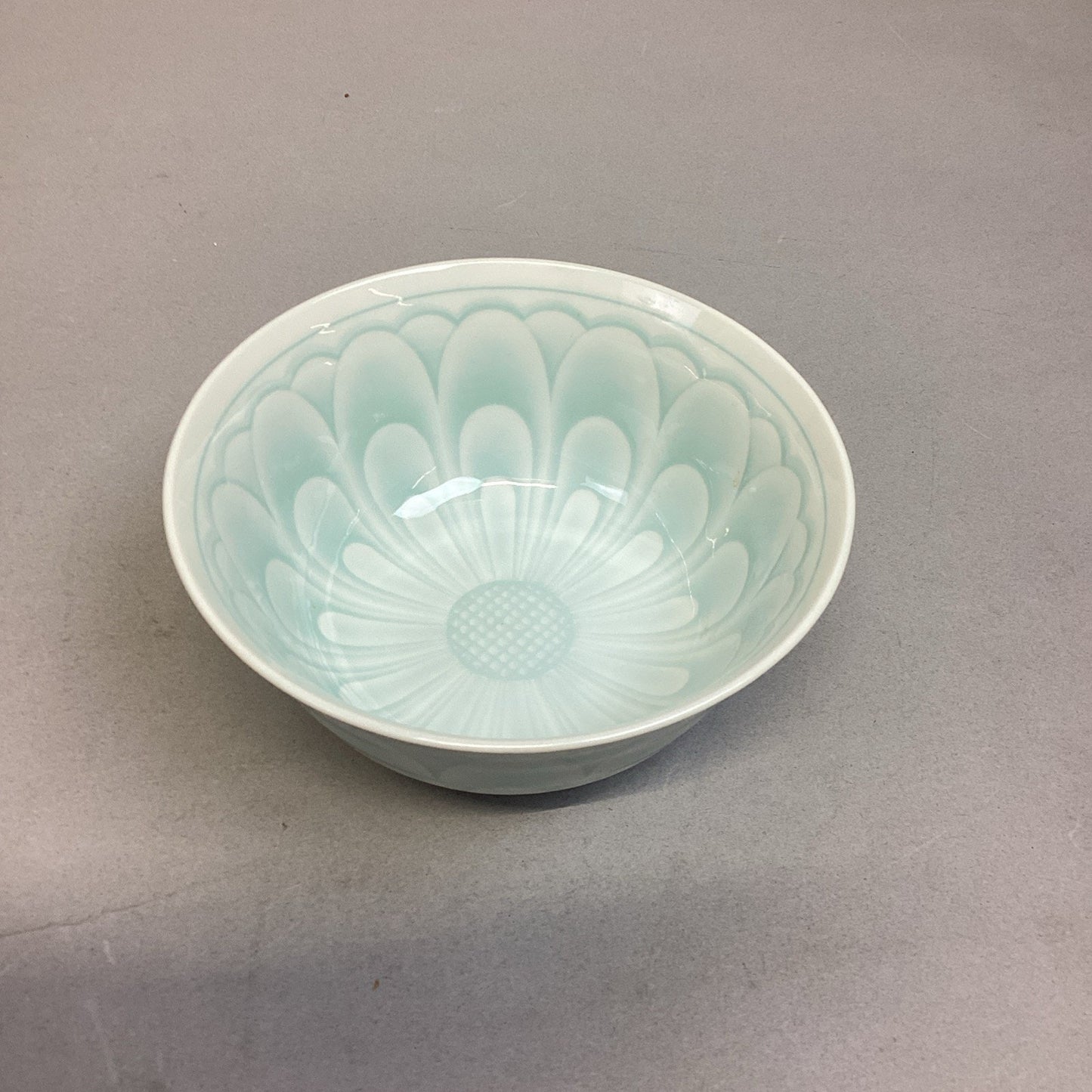 Vintage Porcelain Chinese Celadon Lotus Flower Green Soup Rice Bowl