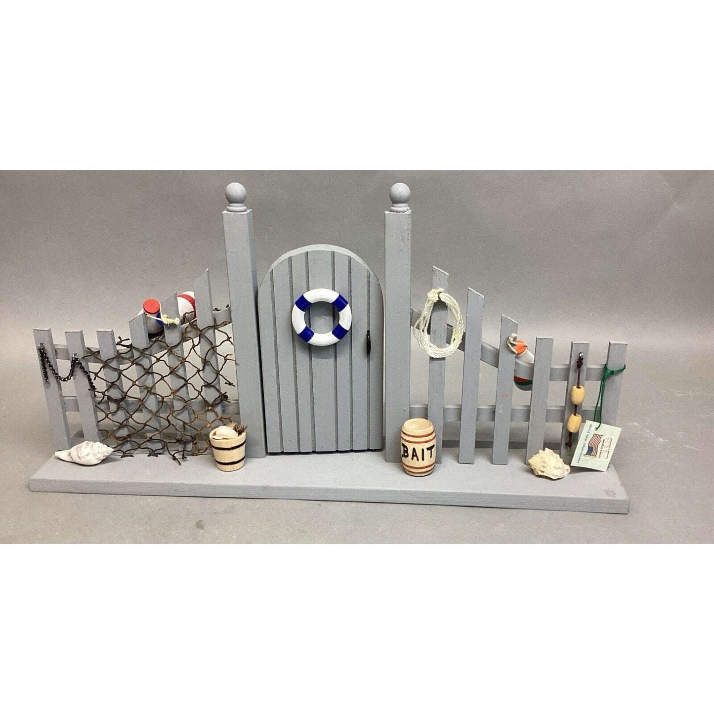 Yankee Craftsmen Wooden Beach Decoration Figurine - Handcrafted - 9.5”Hx18”L