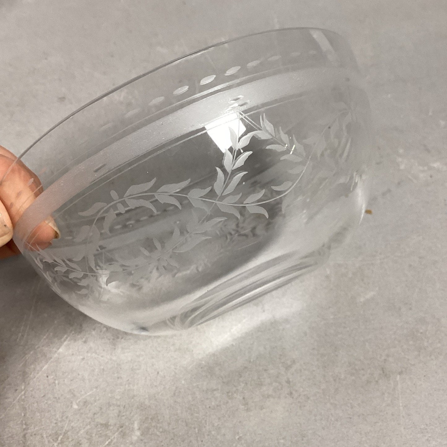 Set Of 3 Frosted Design Berry Or Dessert Bowls - 5”D