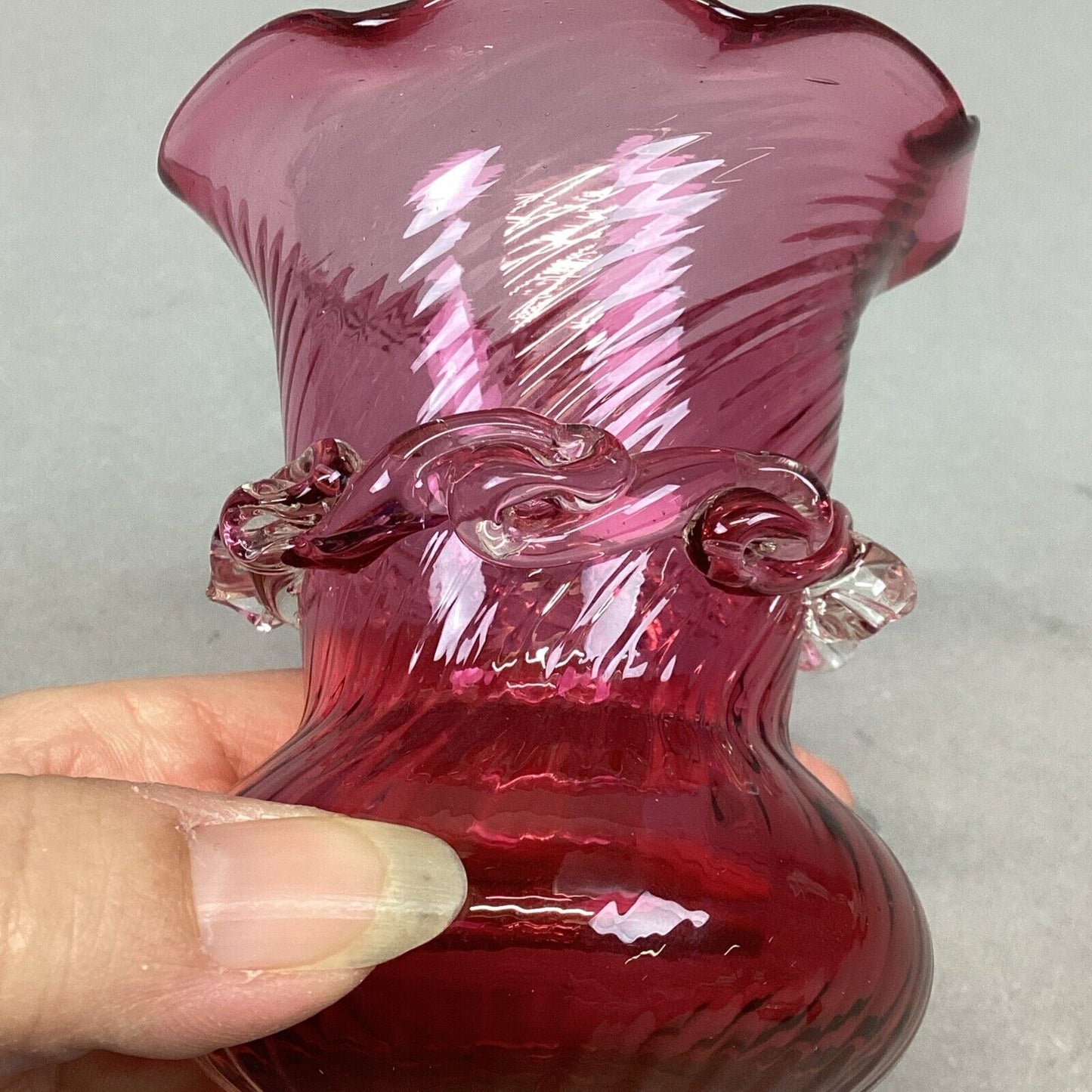Vintage Hand Blown Pilgrim Glass Swirl Cranberry Vase - 3.5”H