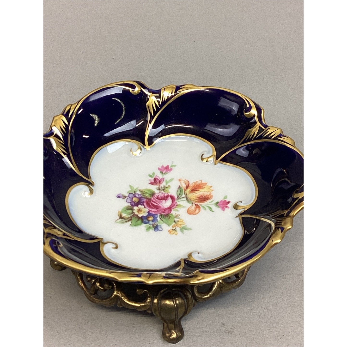 VINTAGE JLMENAU GRAF VON HENNEBERG ECHT COBALT PORCELAIN DISH ON BRASS PEDESTAL