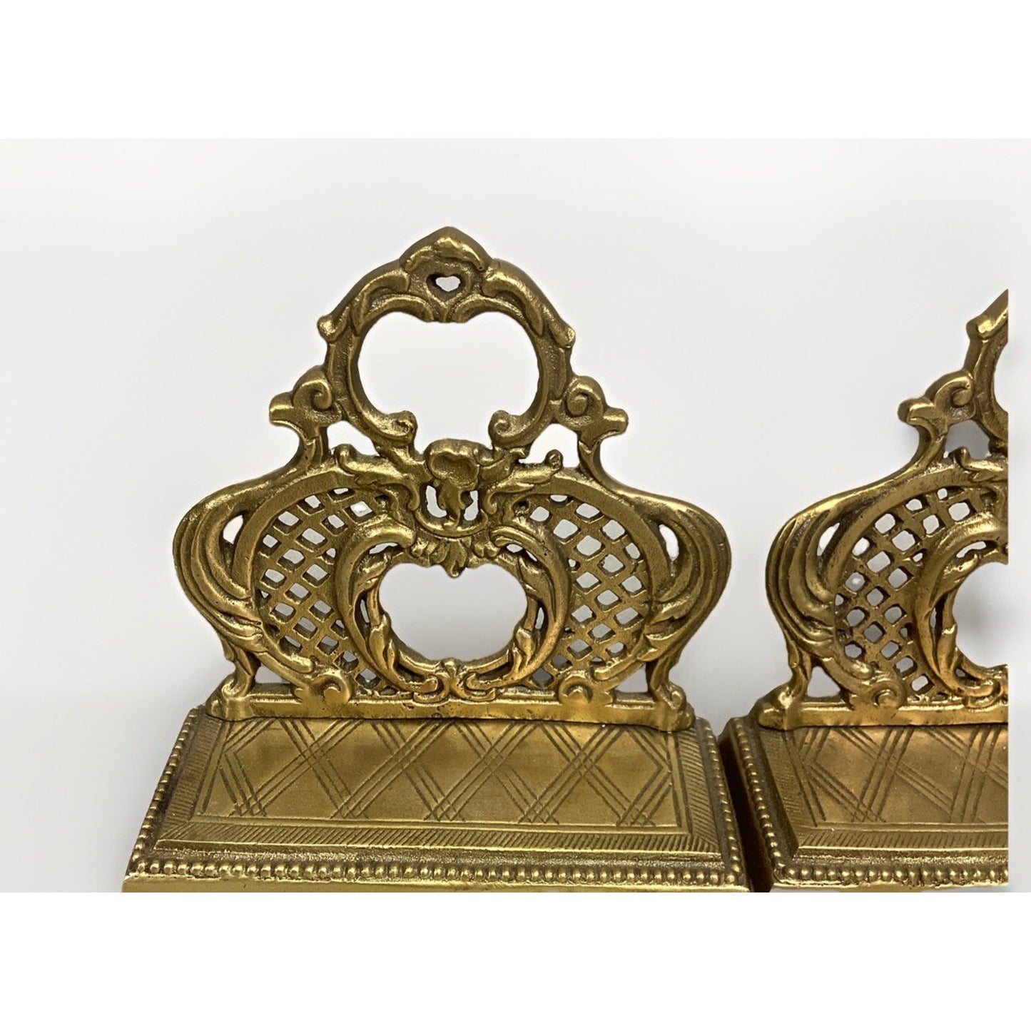 VTG ANNA GRIFFIN BRASS VICTORIAN LATTICE STYLE BOOKENDS - TWO'S Co