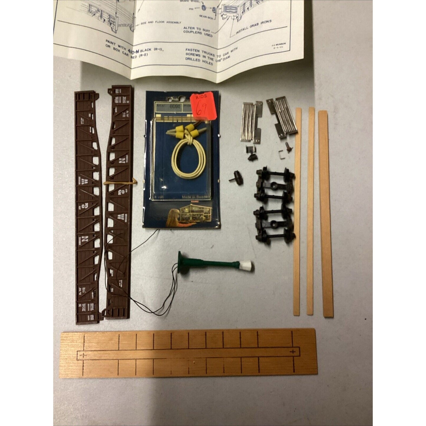 ULRICH Model Kit Gondola Car HO Scale Kit With Instructions & Original Box