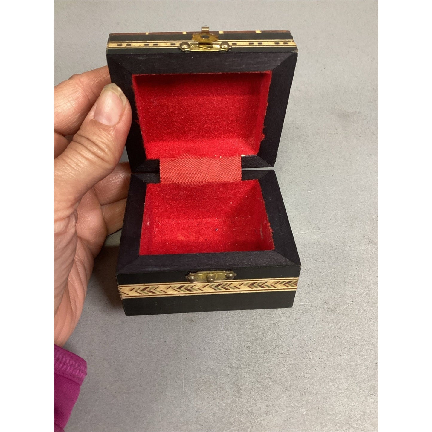 Vintage Lacquered Wood Box Trinket Mosaic Jewelry Stash 2 7/8x2.5x1.75”
