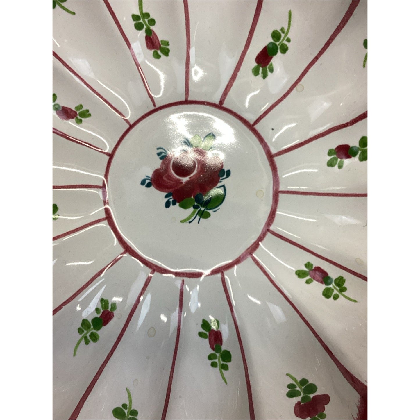 VINTAGE GMUNDNER KERAMIK AUSTRIA Rose Floral Streublumen Scalloped Bowl #040-2
