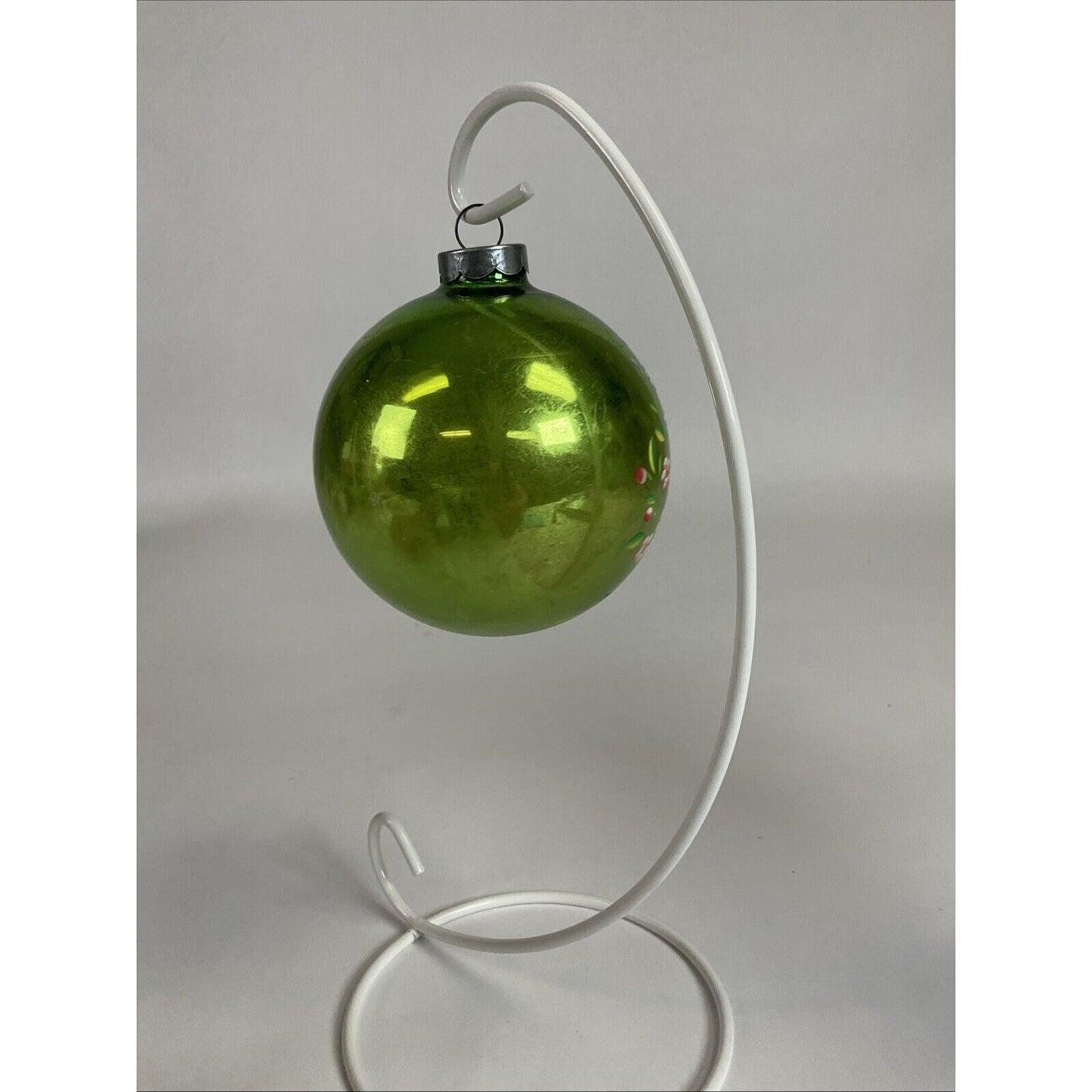 Lot Of 4 Vintage Glass Ball Ornaments : Snowy Hearts, San Fran, Miami, Floral