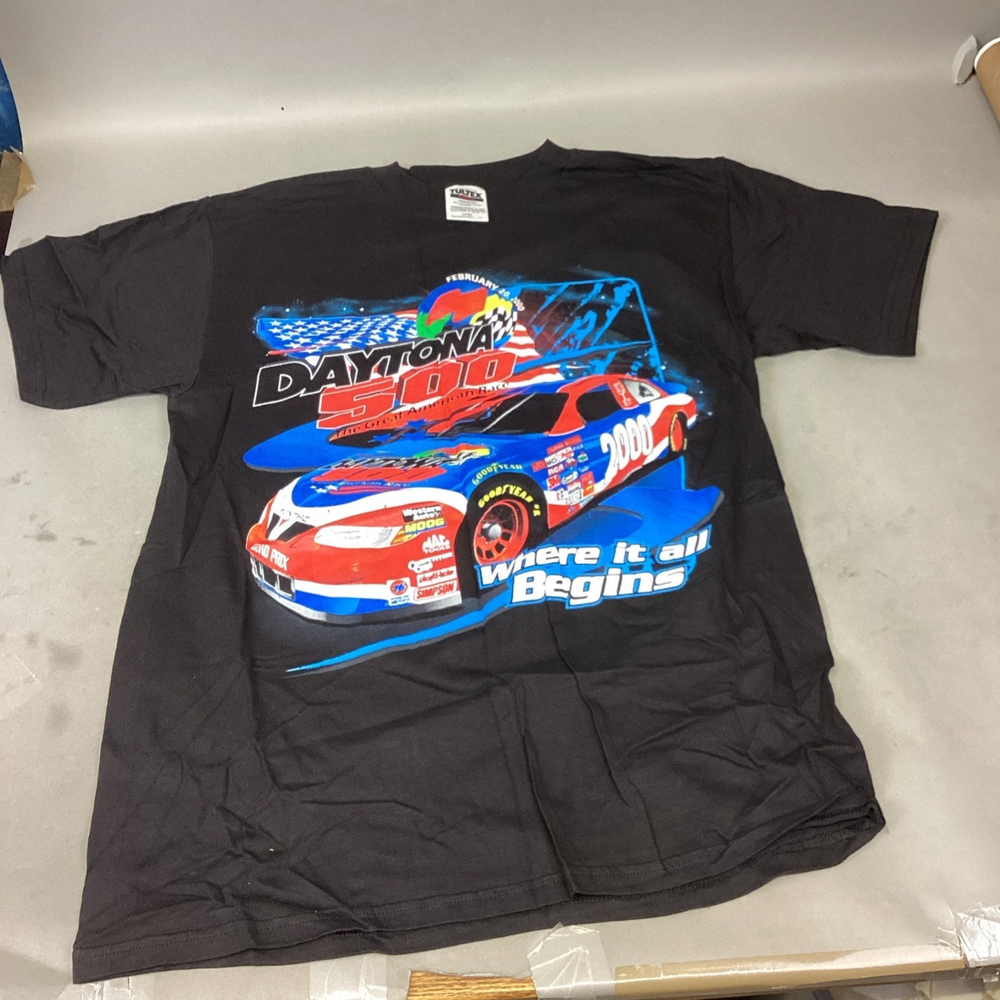 Vintage Mens Large Daytona 500 NASCAR February 2000 Double-Sided Graphic T-shirt