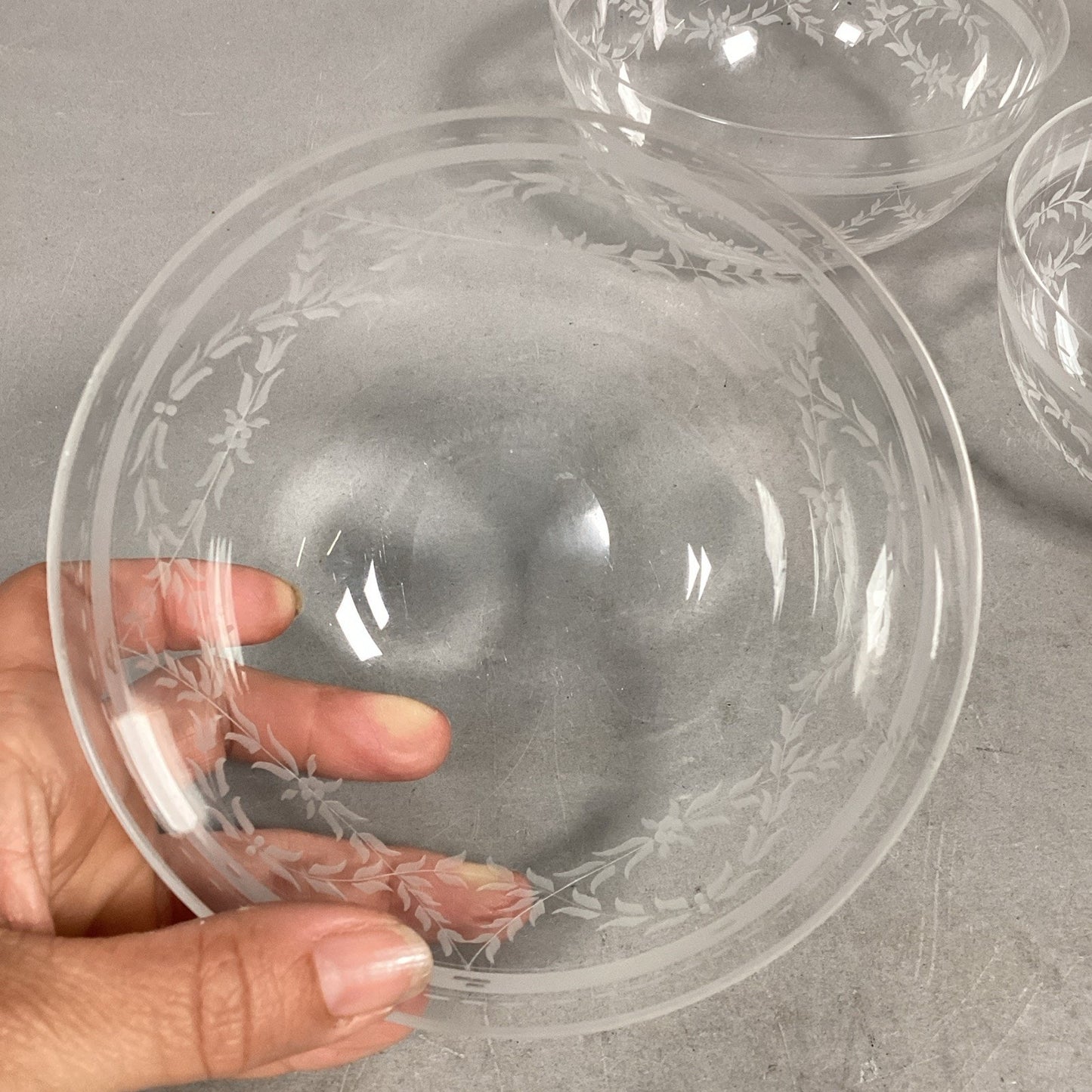 Set Of 3 Frosted Design Berry Or Dessert Bowls - 5”D