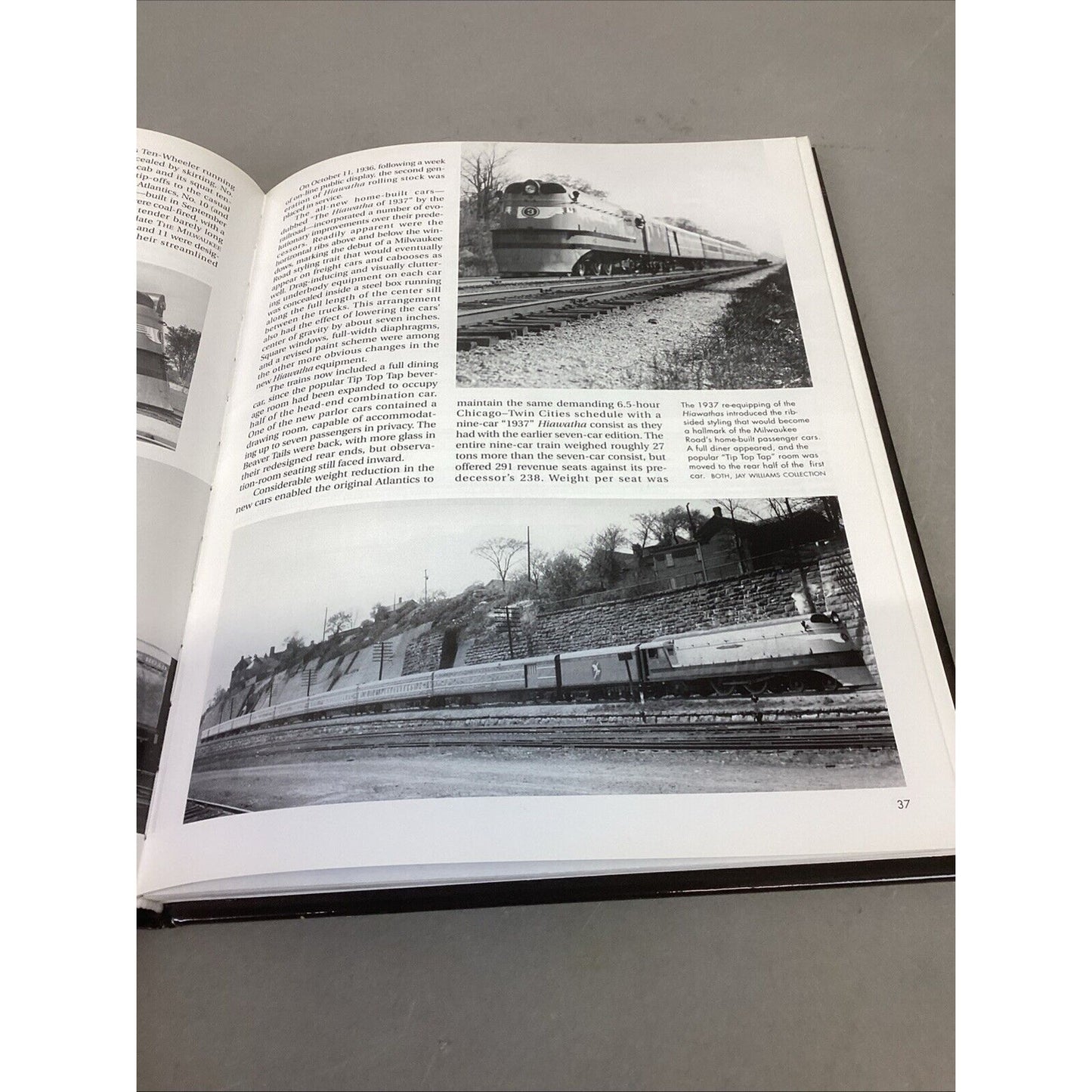 The Steam Liners : Steam-Powered Streamlined Passenger Trains by Kevin Holland
