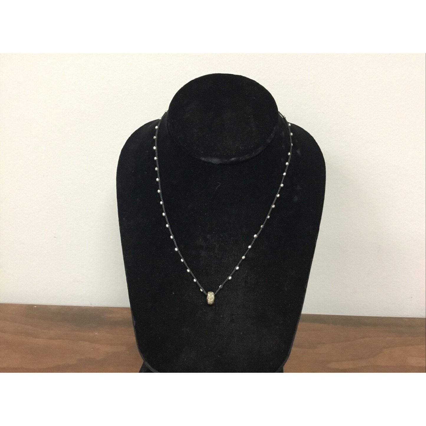 Collar Necklace With Silver Bead Pendant