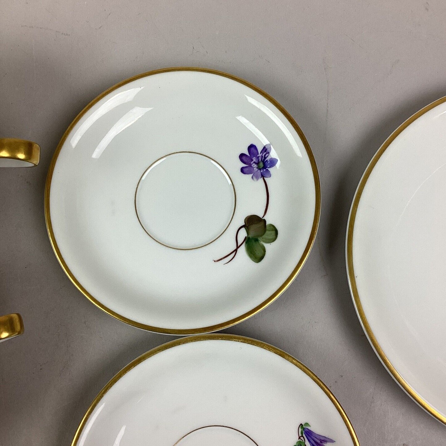 Vintage Hanmalerei Set Of 9 Cups/Saucers/Salad & Bread Plates