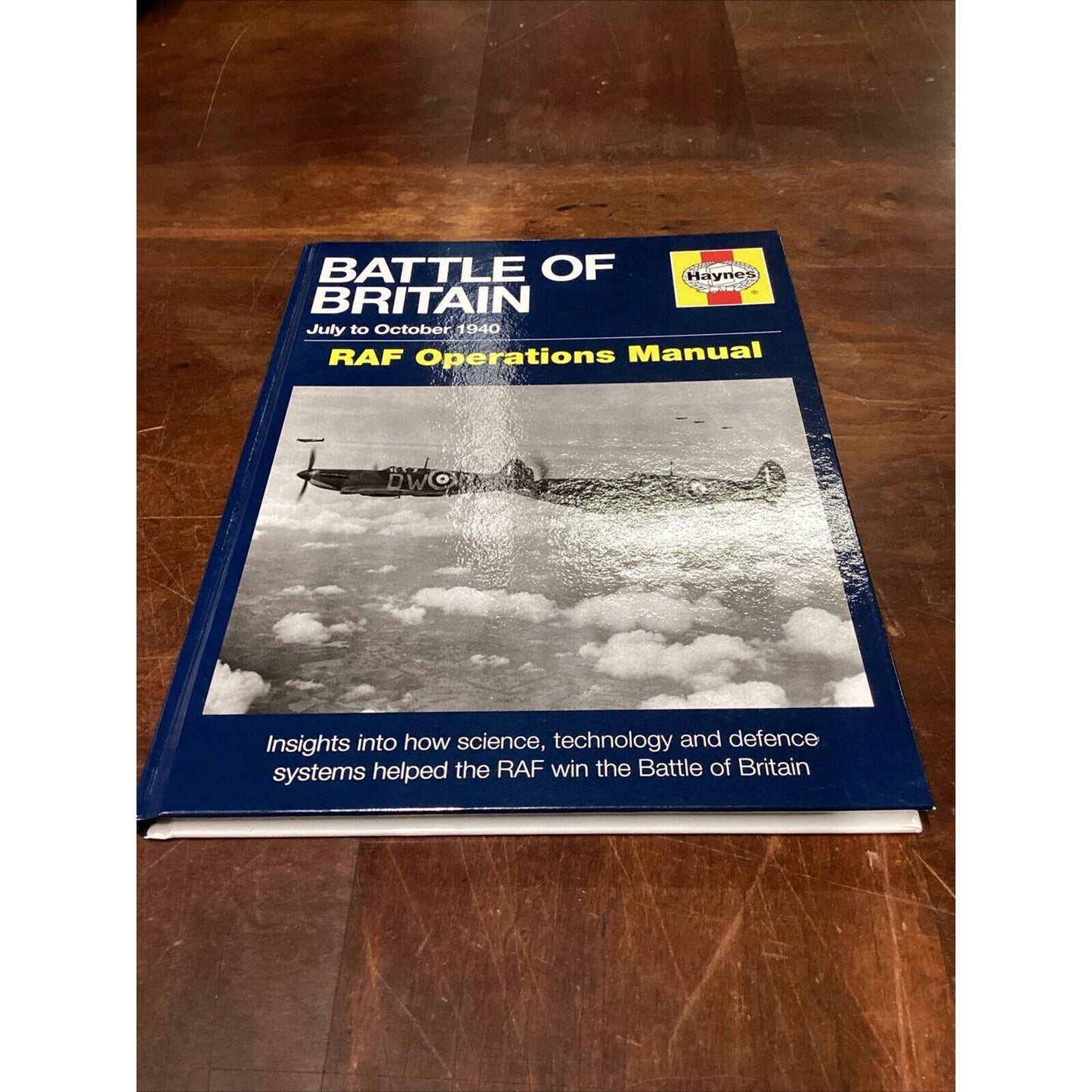 Lot Of 4 - The Battle Of Britain Book And 3 Magazines