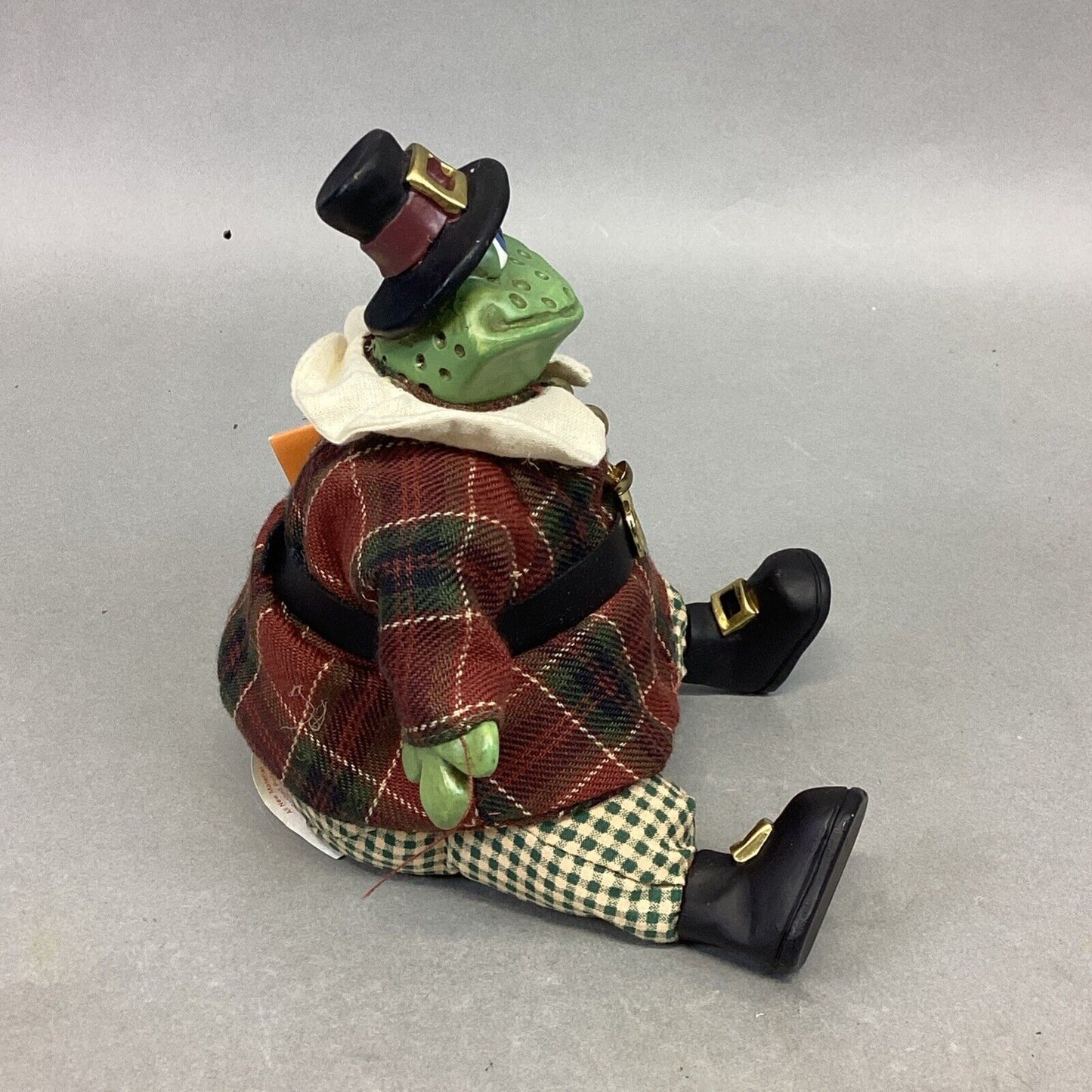 Vintage Russ Berrie #13013 Pilgrim Harvess T. Frog Toad Shelf Sitter - 6” Signed