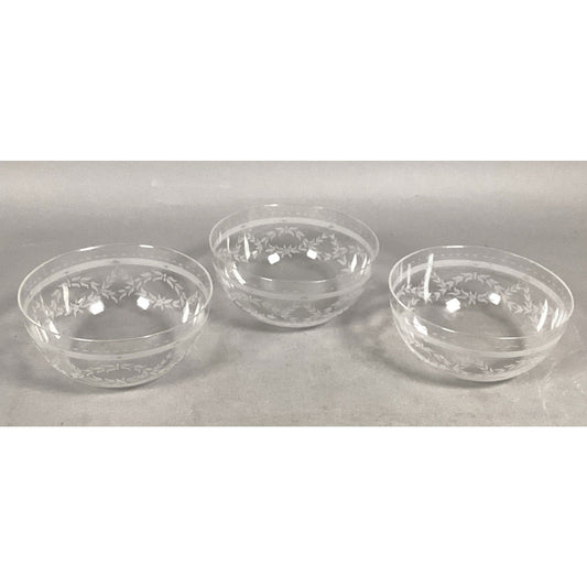 Set Of 3 Frosted Design Berry Or Dessert Bowls - 5”D