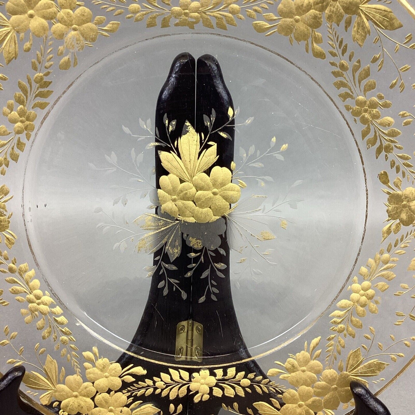 Gold Flower Glass Pitcher - 7”H And Dinner Plate Set - 9.5”D