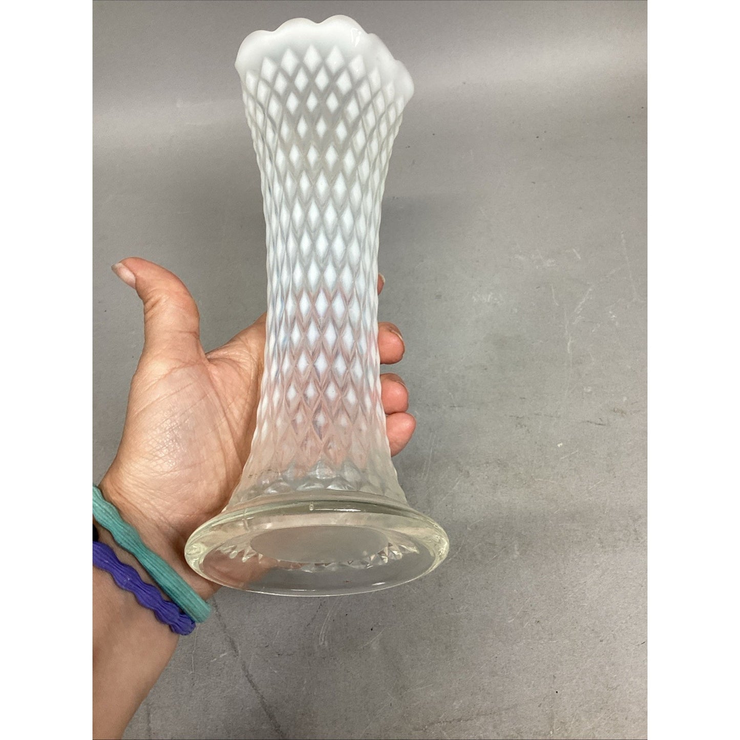 VTG Northwood Glass Diamond Point EAPG Ruffled Vase - Opalescent White - 11” H