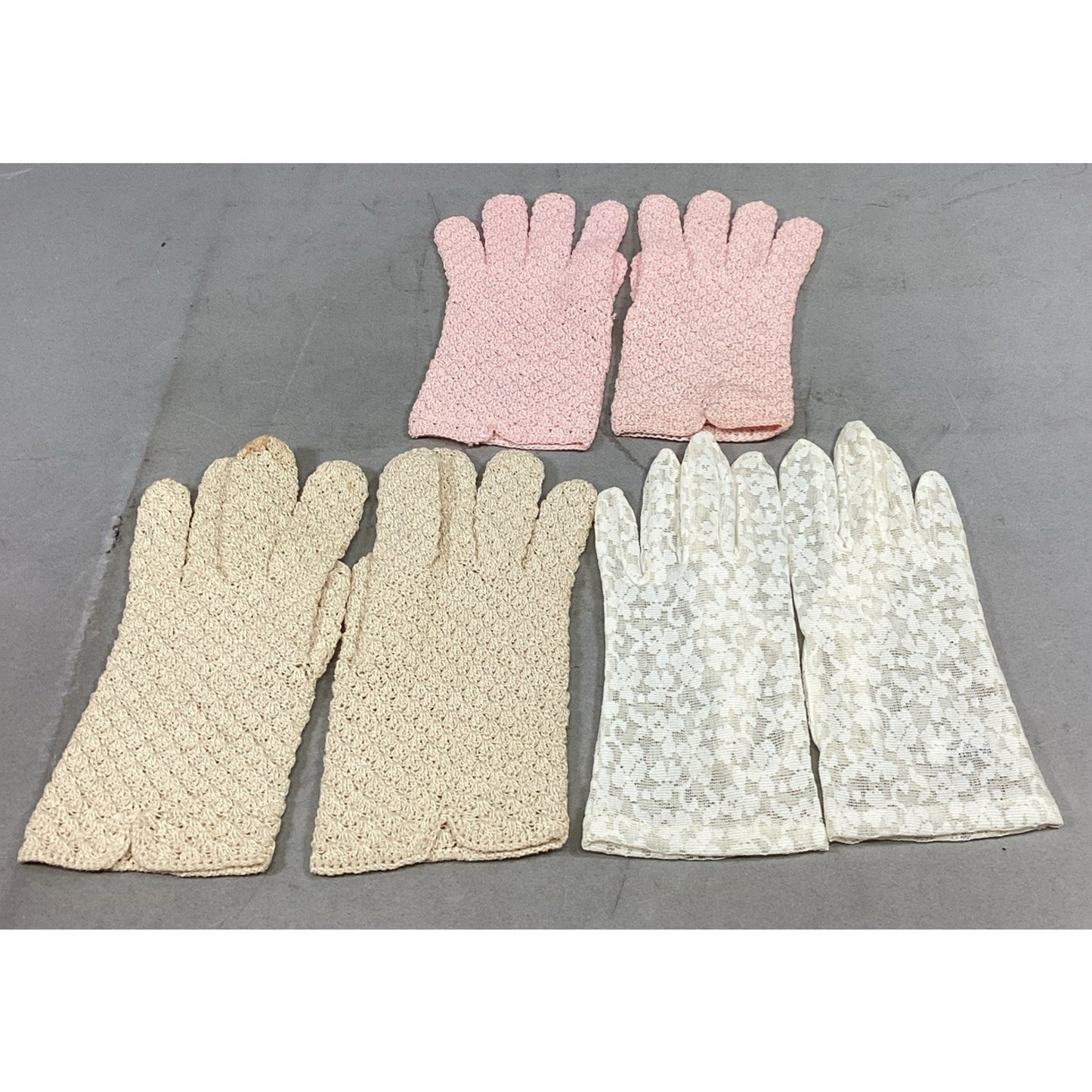 Set Of 3 Bloomingdale’s Women’s Gloves -Pink, Tan - Italy & White Lace - Austria
