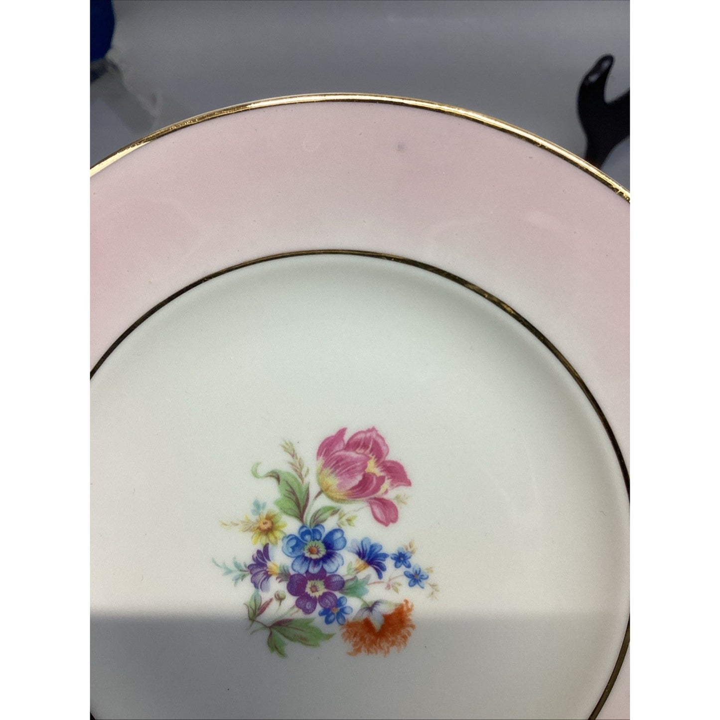 6 Vintage Aberdeen Floral 7” Salad Bread Dessert Plates with Gold Trim