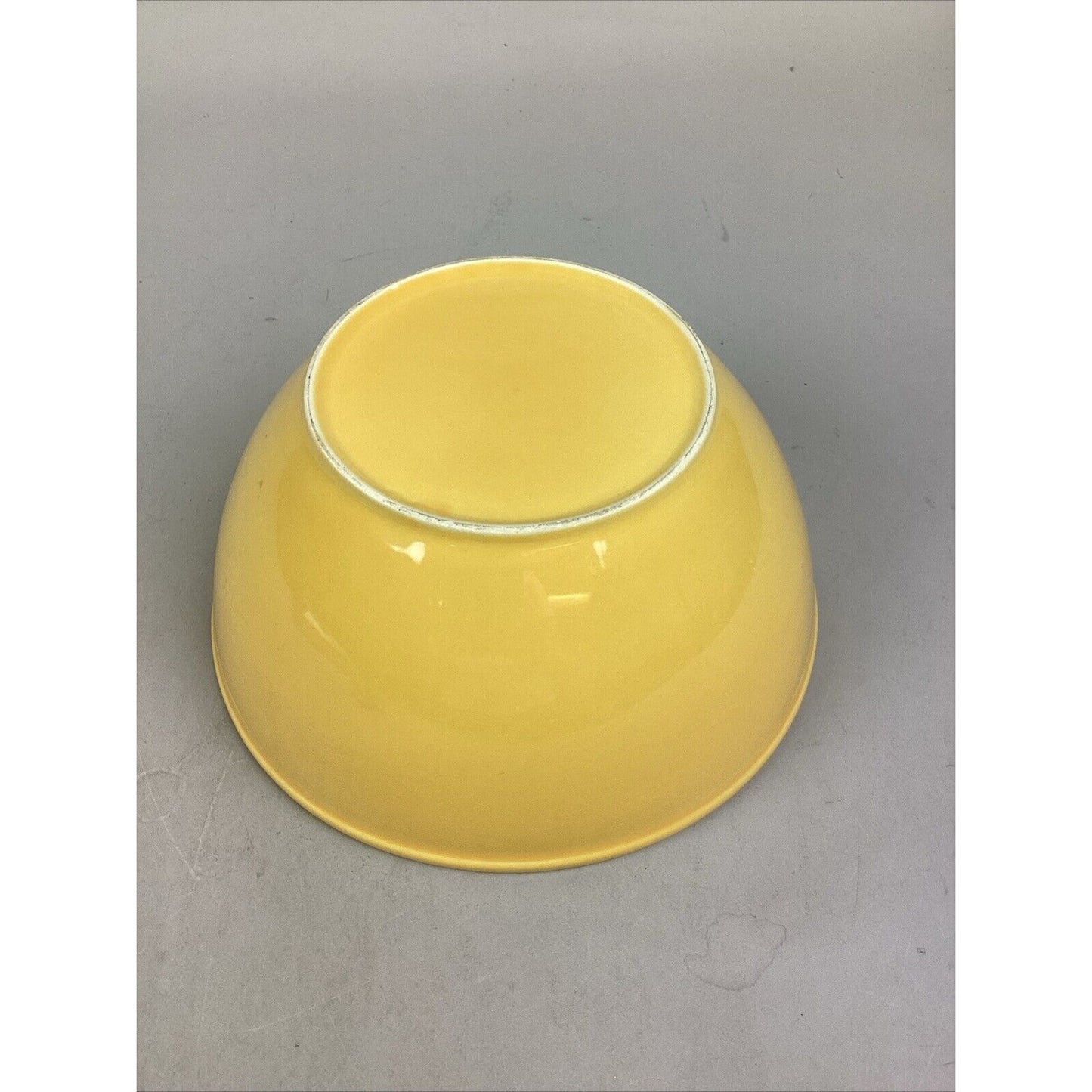 Vintage Large Yellow Salad Or Mixing Bowl - 4.5”Hx10”D