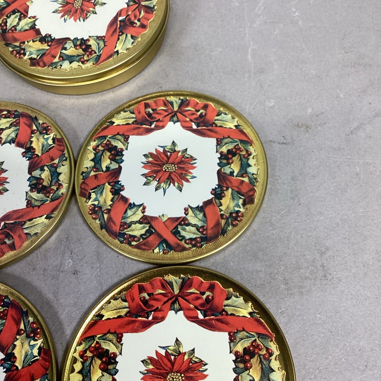 Vintage Metropolitan Museum Of Art Red Floral Coasters In Tin