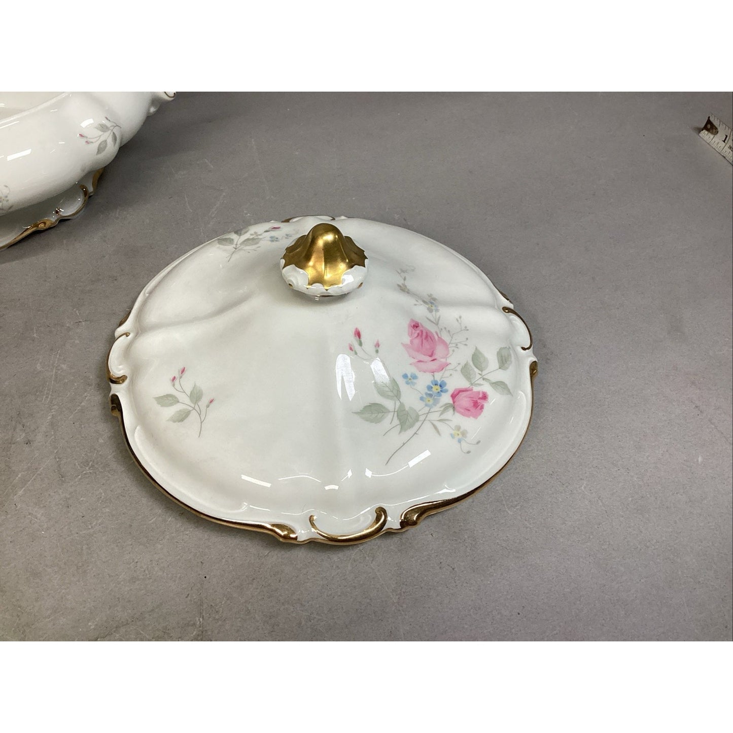 Vintage Heinrich H&Co SELB Porcelain Floral Covered Soup Tureen/Vegetable Bowl