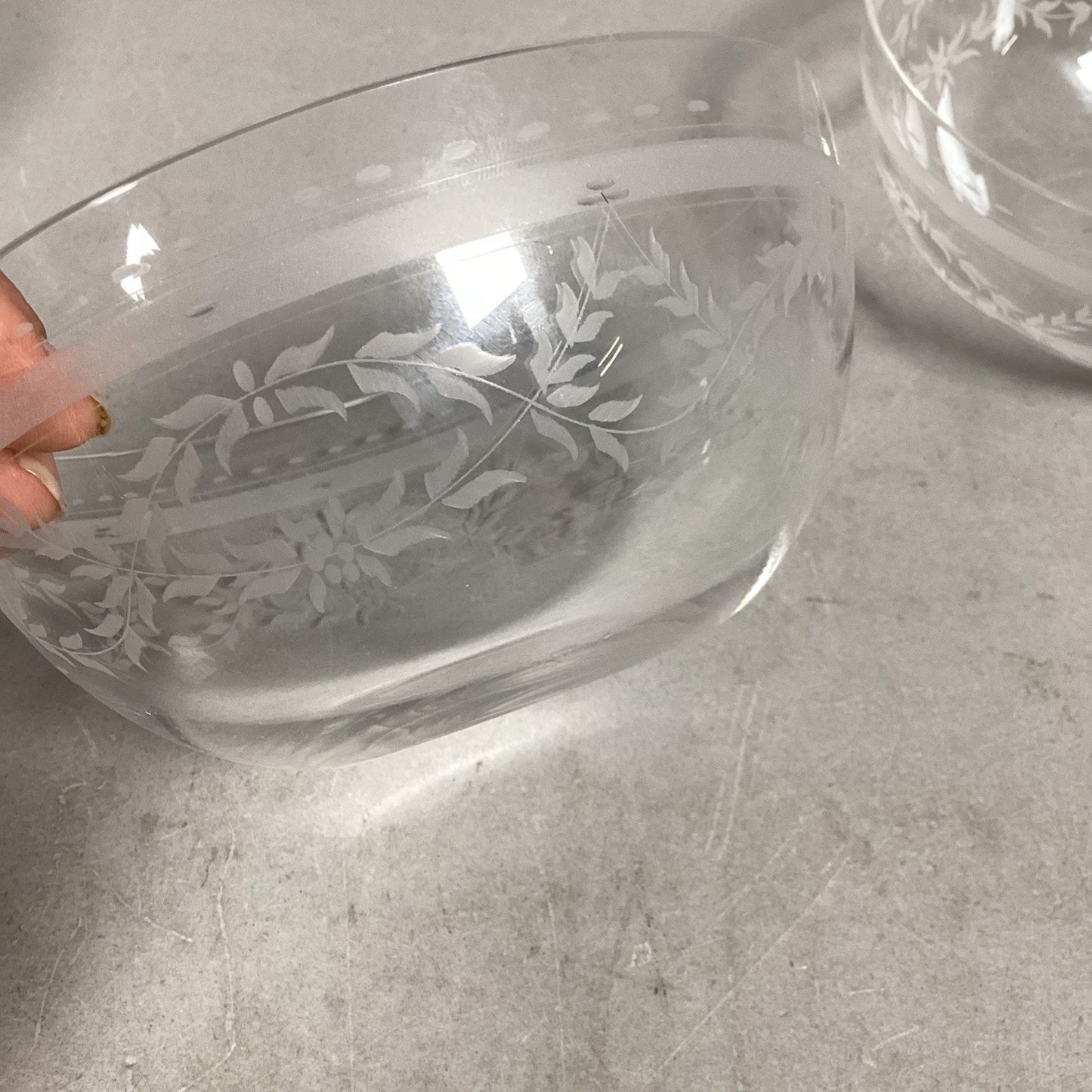 Set Of 3 Frosted Design Berry Or Dessert Bowls - 5”D