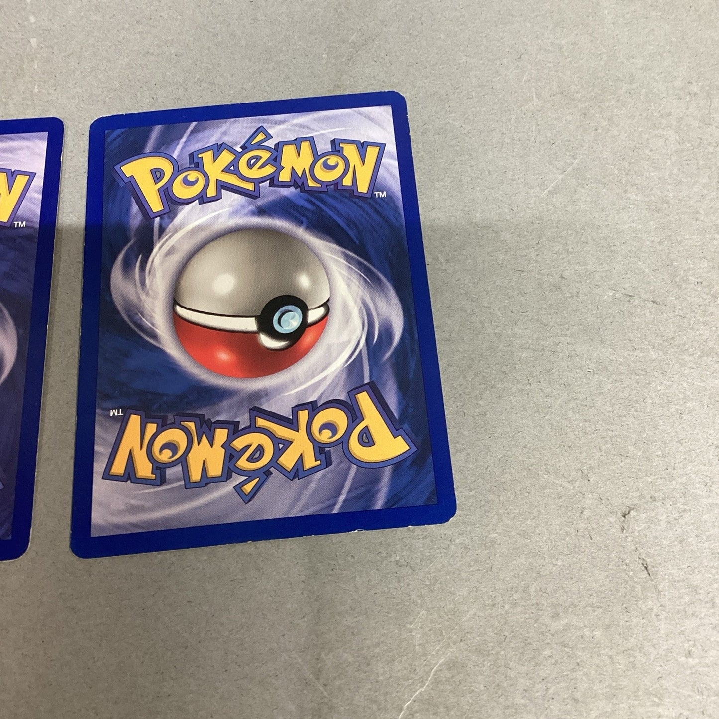 Pokémon Sandshrew 1st Edition 62/102 Base Set Trading Cards