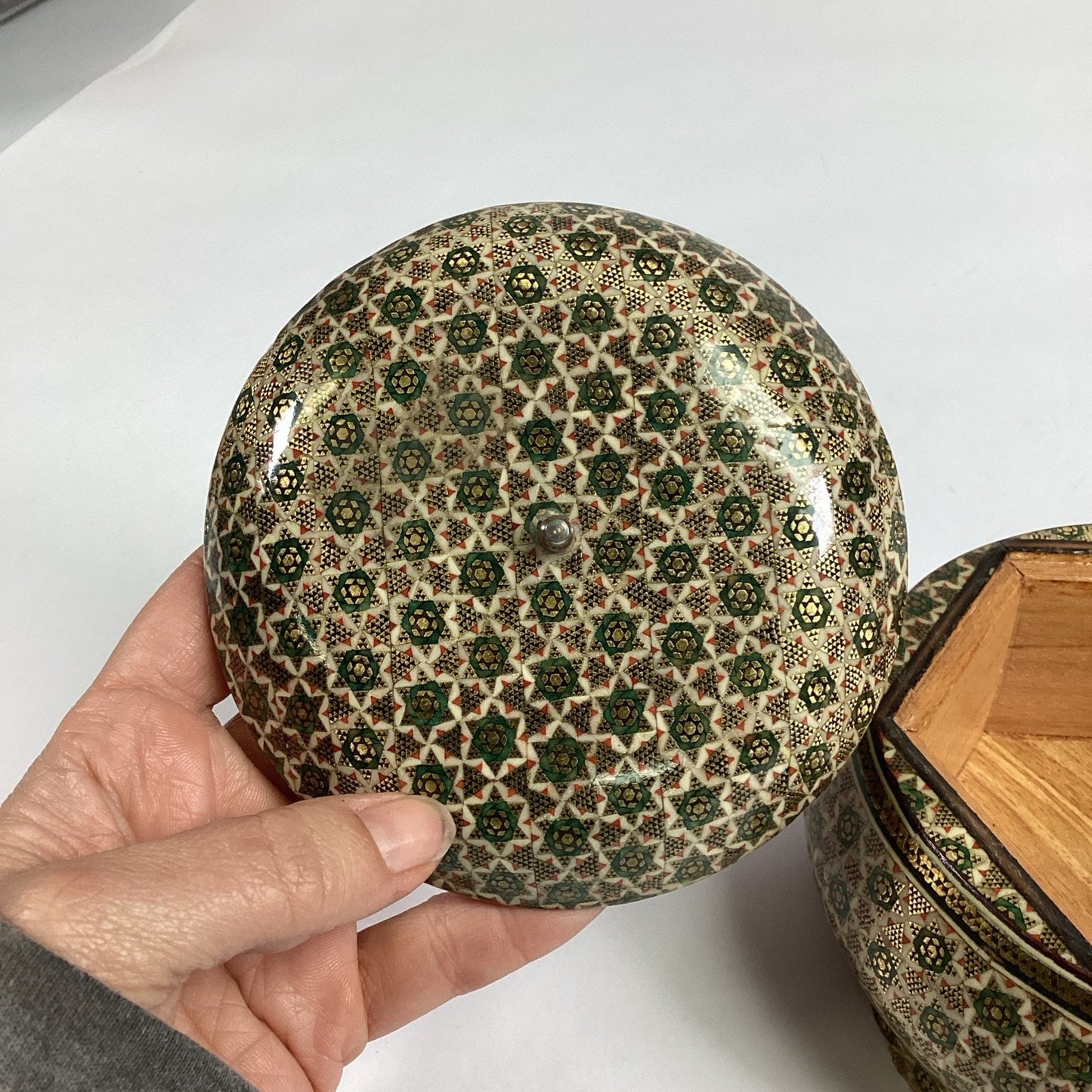 Antique Anglo Indian Micro Mosiac Inlaid Round Trinket Box