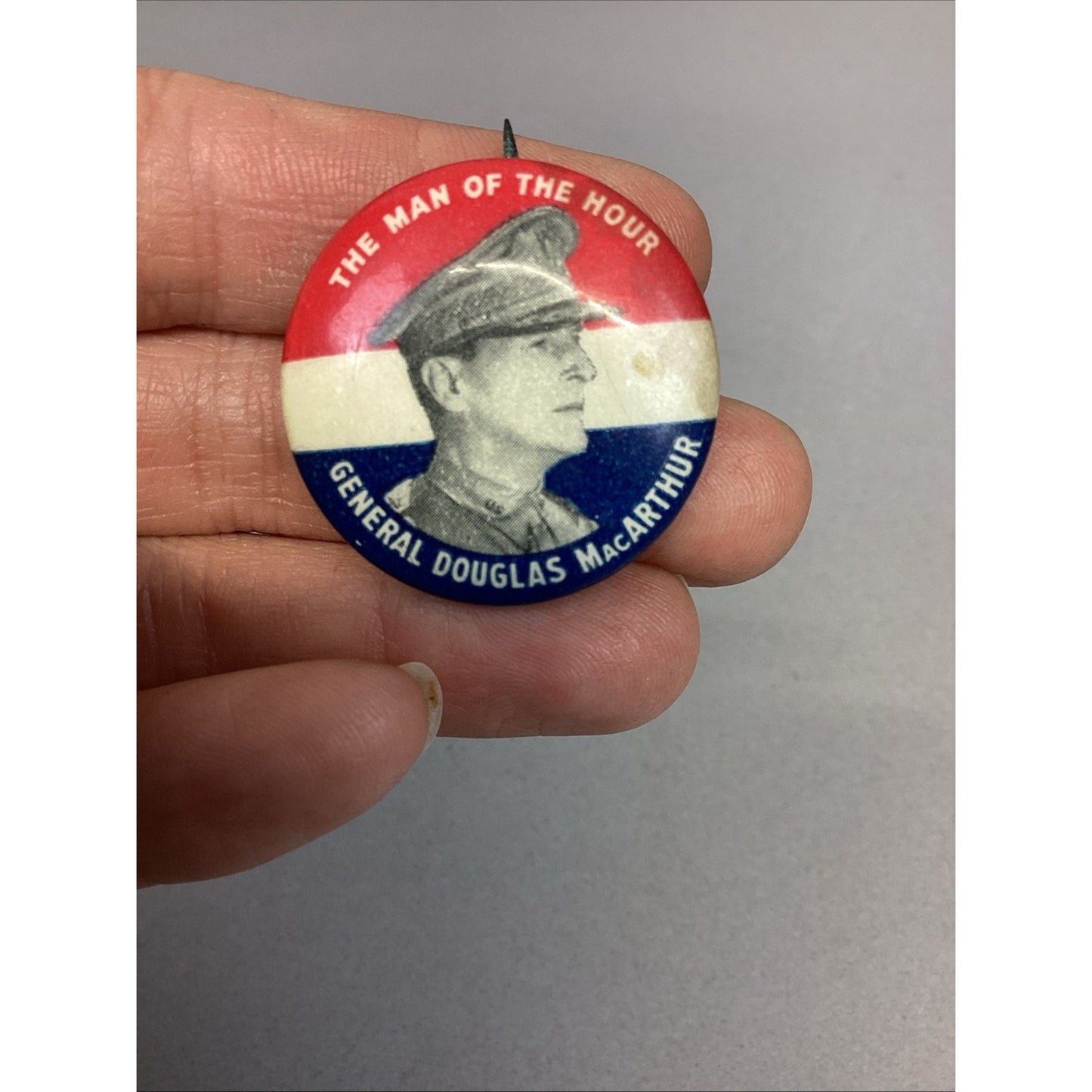 WWII General Douglas MacArthur "Man Of The Hour" Pinback Pin Button