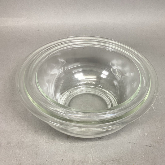 Set Of 2 Glass Pyrex-R Nesting Mixing Bowls Set - 1 QT & 1.5 QT