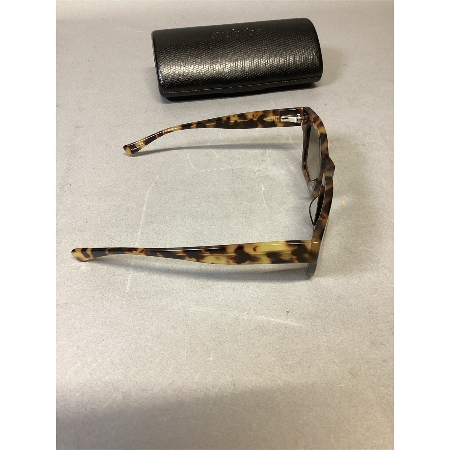 Eyebobs Handmade Tortoise Shell Bifocal Womens Sunglasses/Case Helen Back 162-19